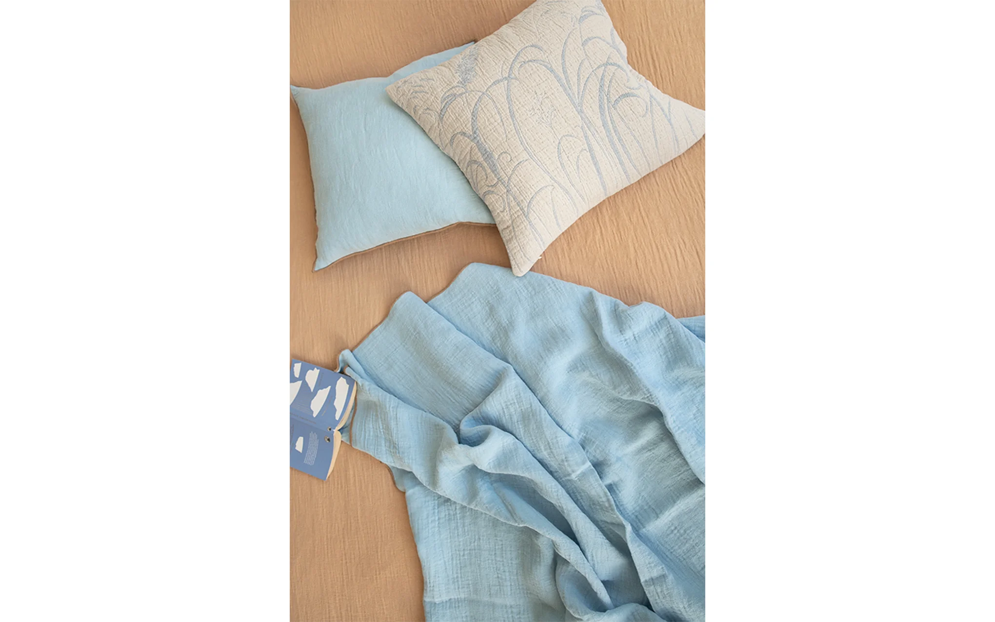 Evy linen throw - Image 2