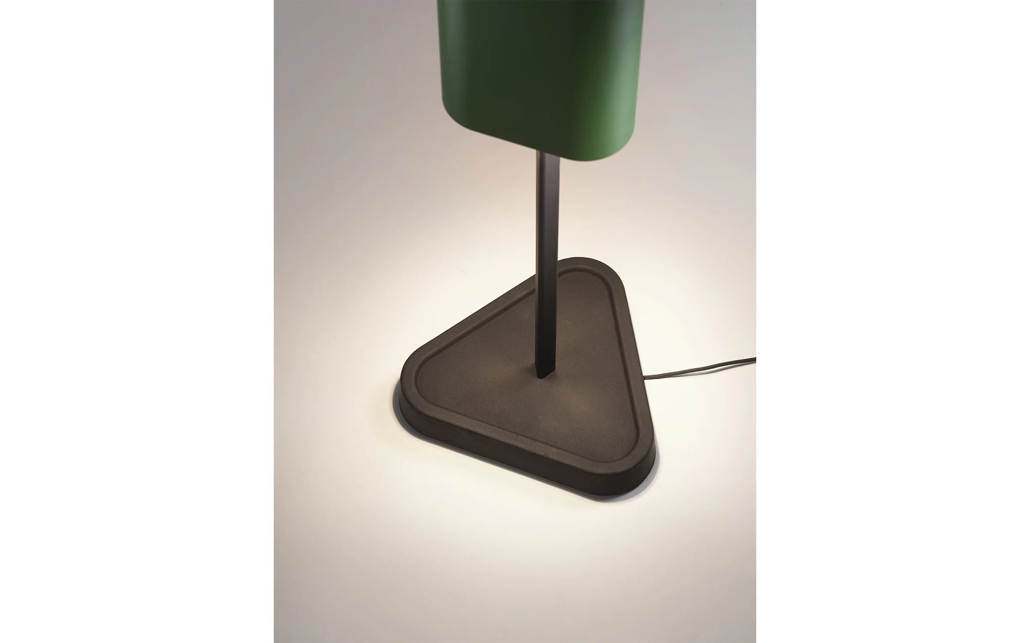Ex-Display Emi table light - dark blue - Image 6