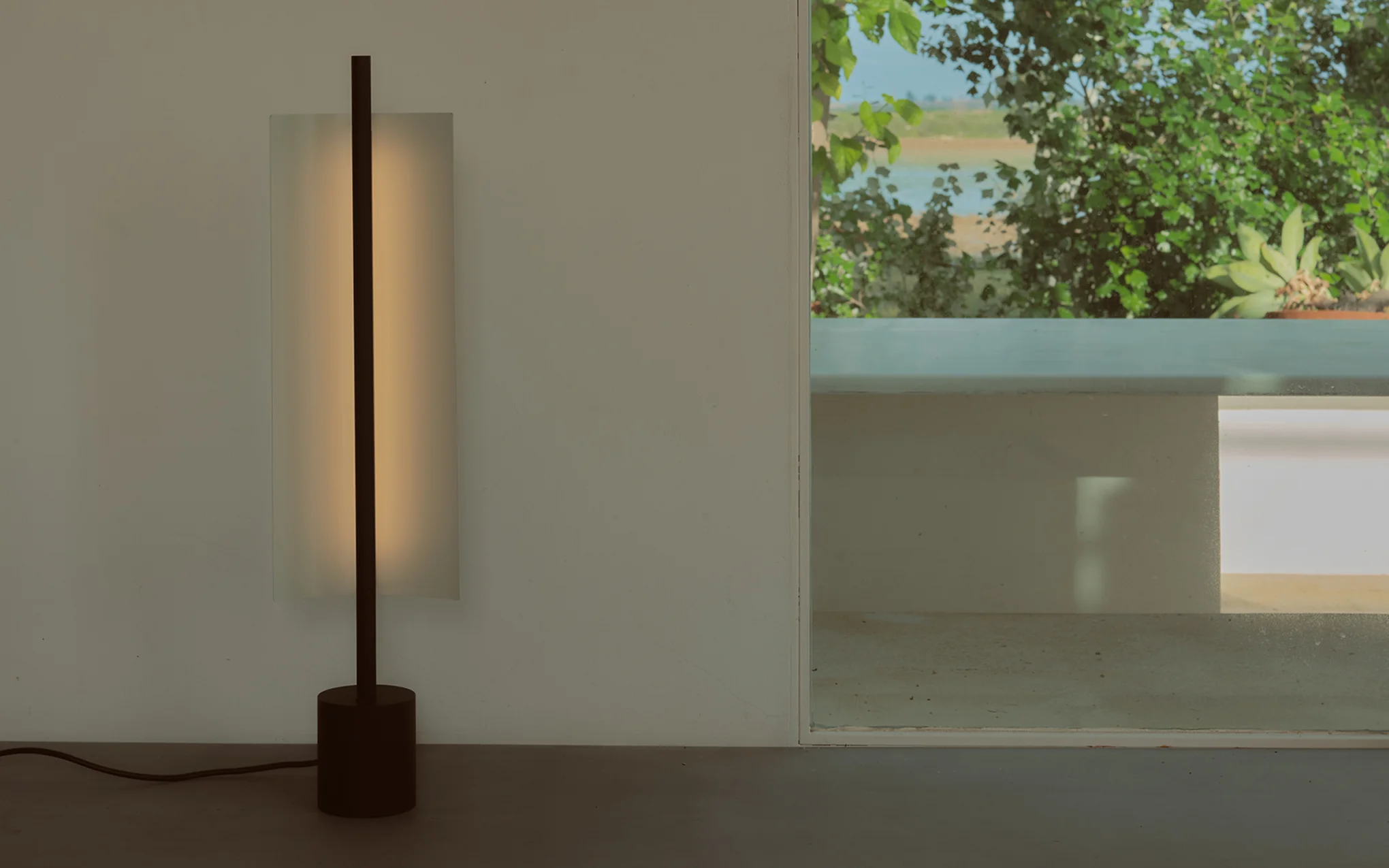 Ex-Display Lámina 45 table light - Image 8