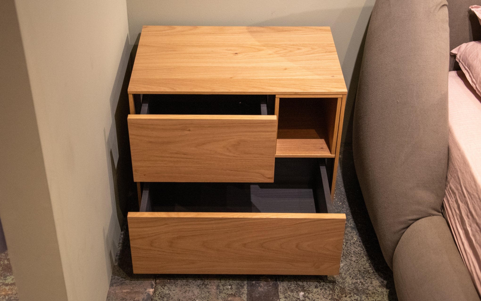 Ex-Display Ober bedside table - oak - Image 2