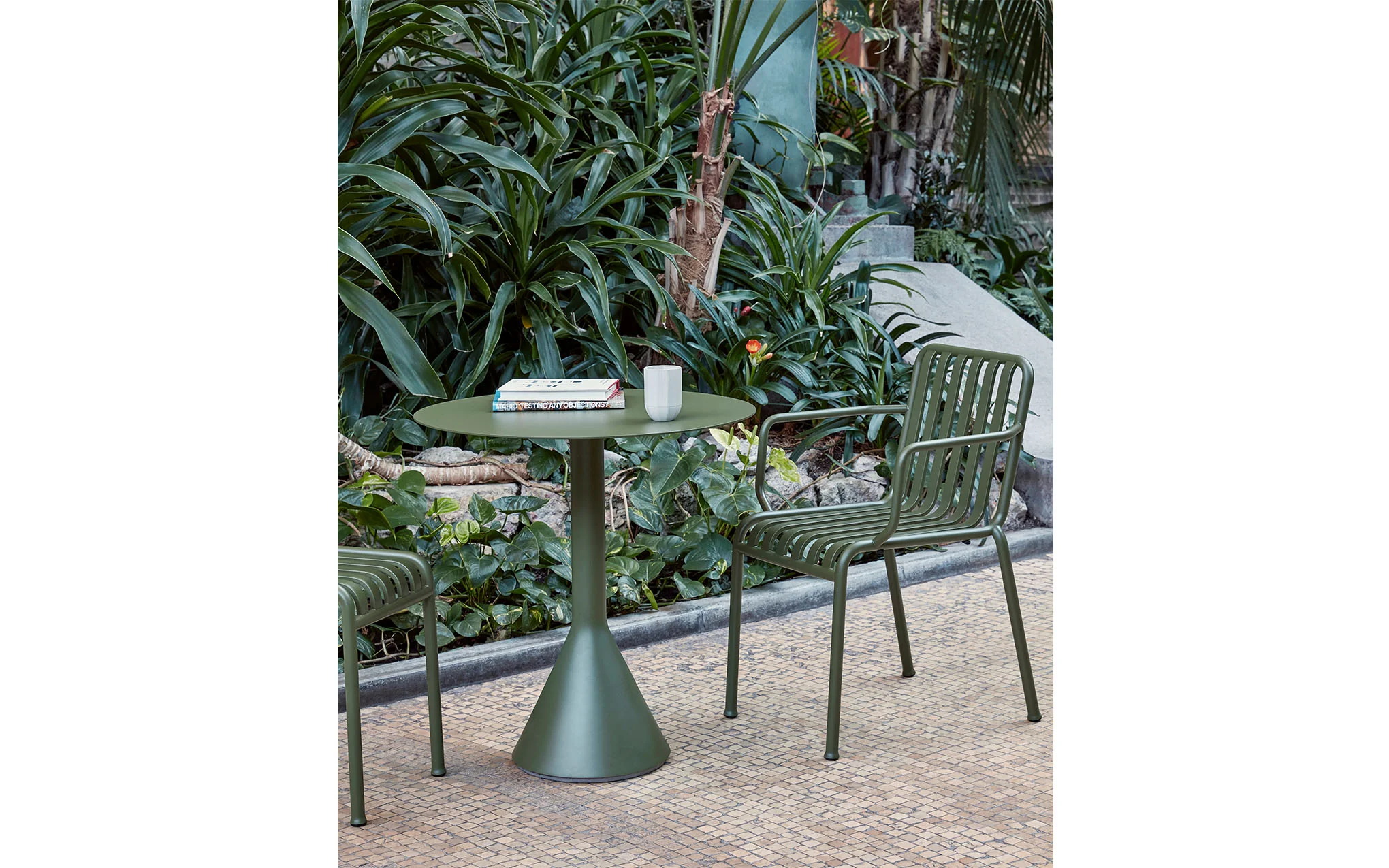 Ex-Display Palissade armchair - olive - Image 2