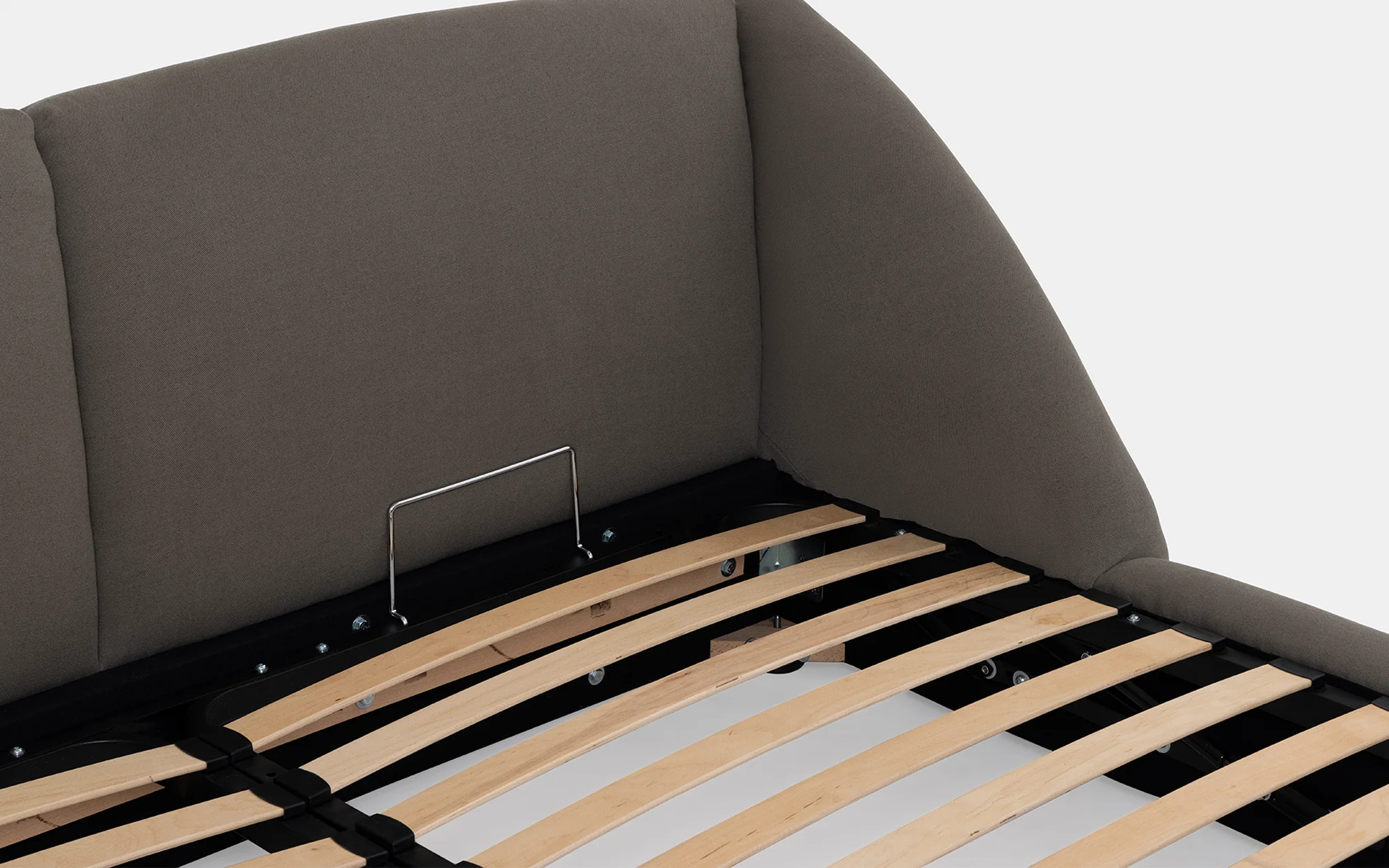 Puffer bed - UK king size - Image 8