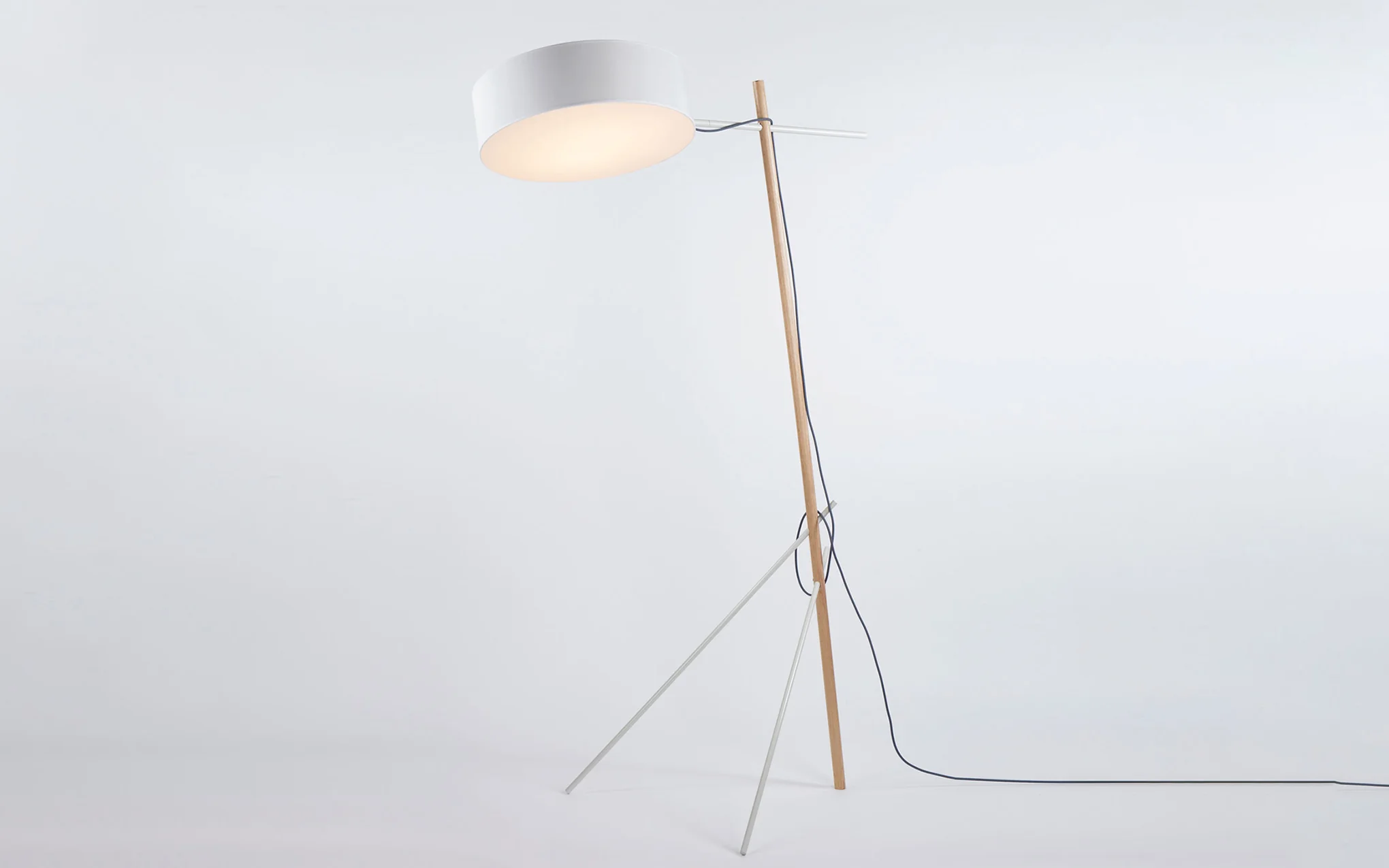 Excel floor lamp - Image 2