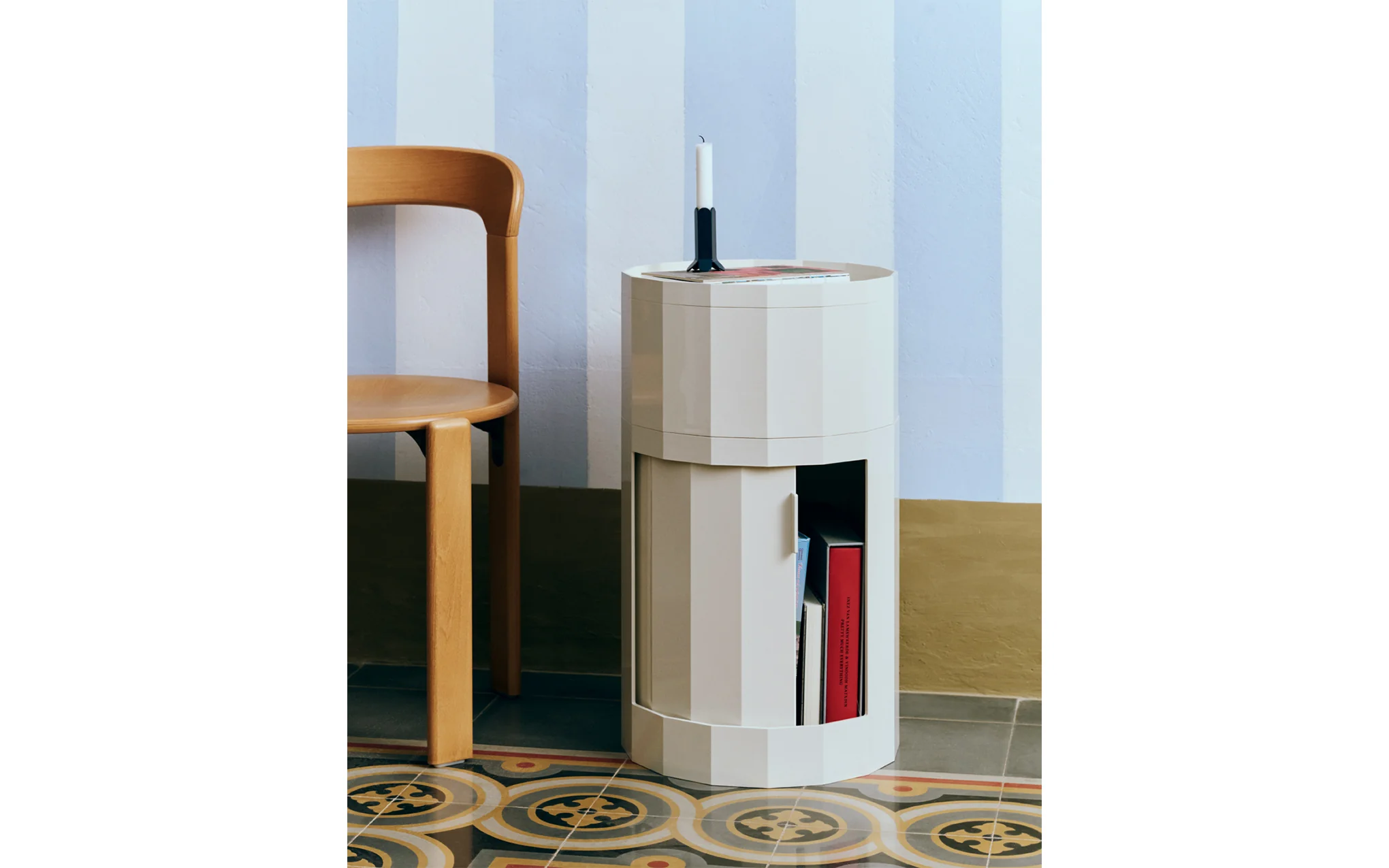 Facet cabinet 101 - Image 12