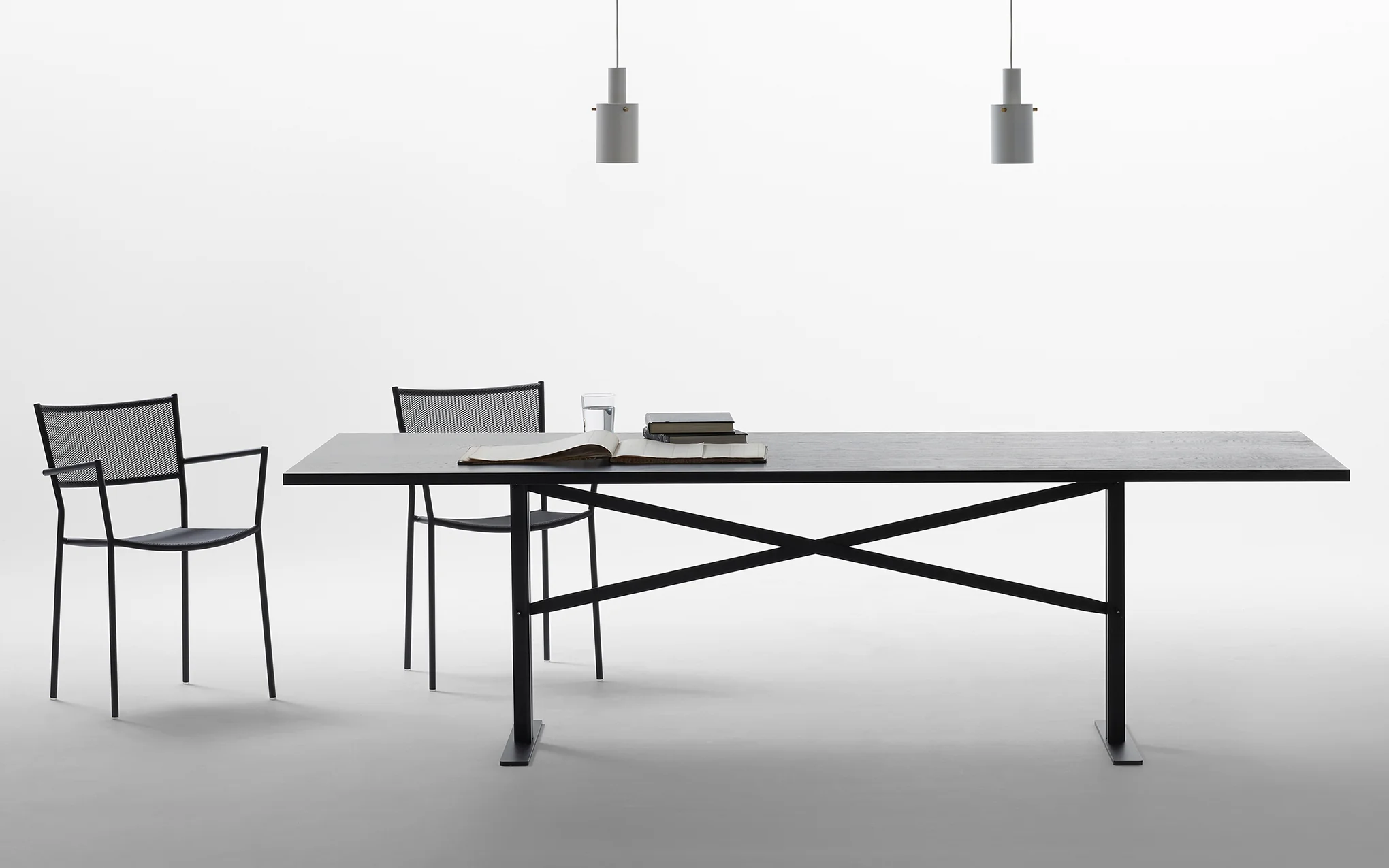 Ferric table - Image 3
