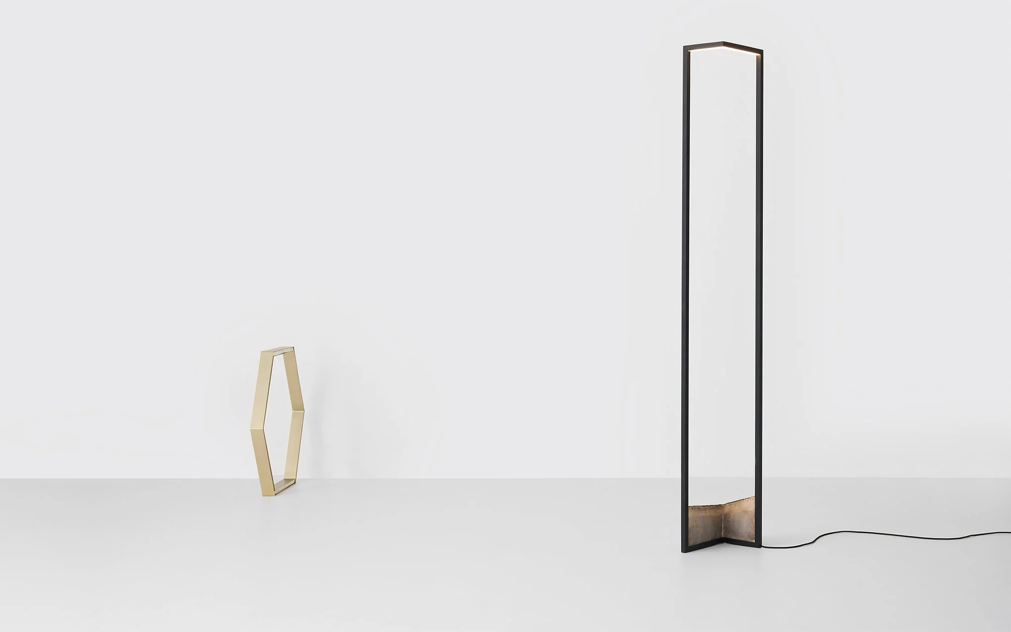 Foundry floor light