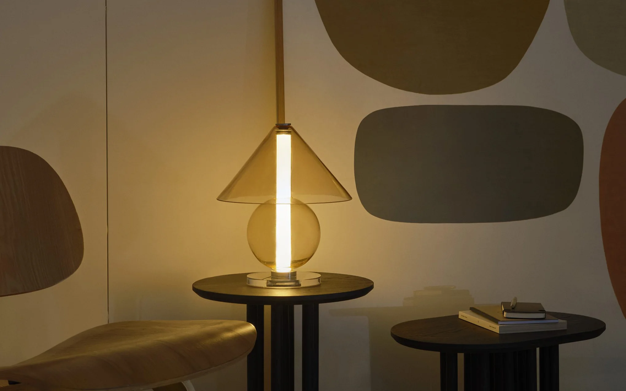 Fragile table lamp - Image 3