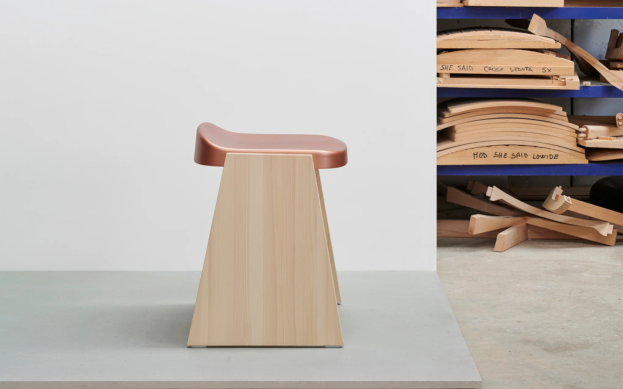 Fronda low stool - Image 3