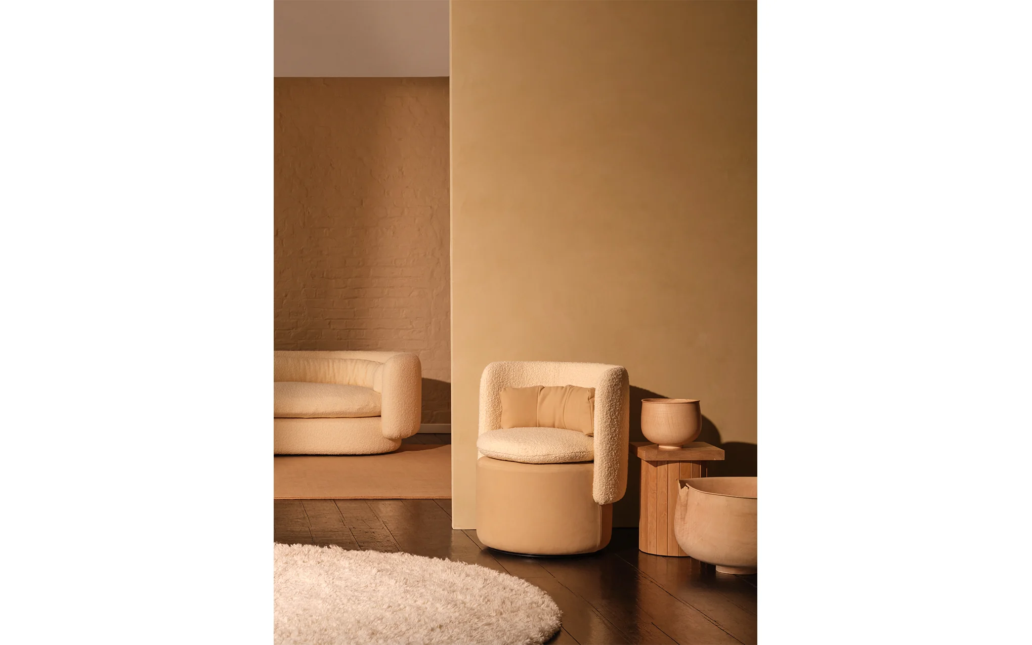 Group cocktail chair with fixed base - Image 7