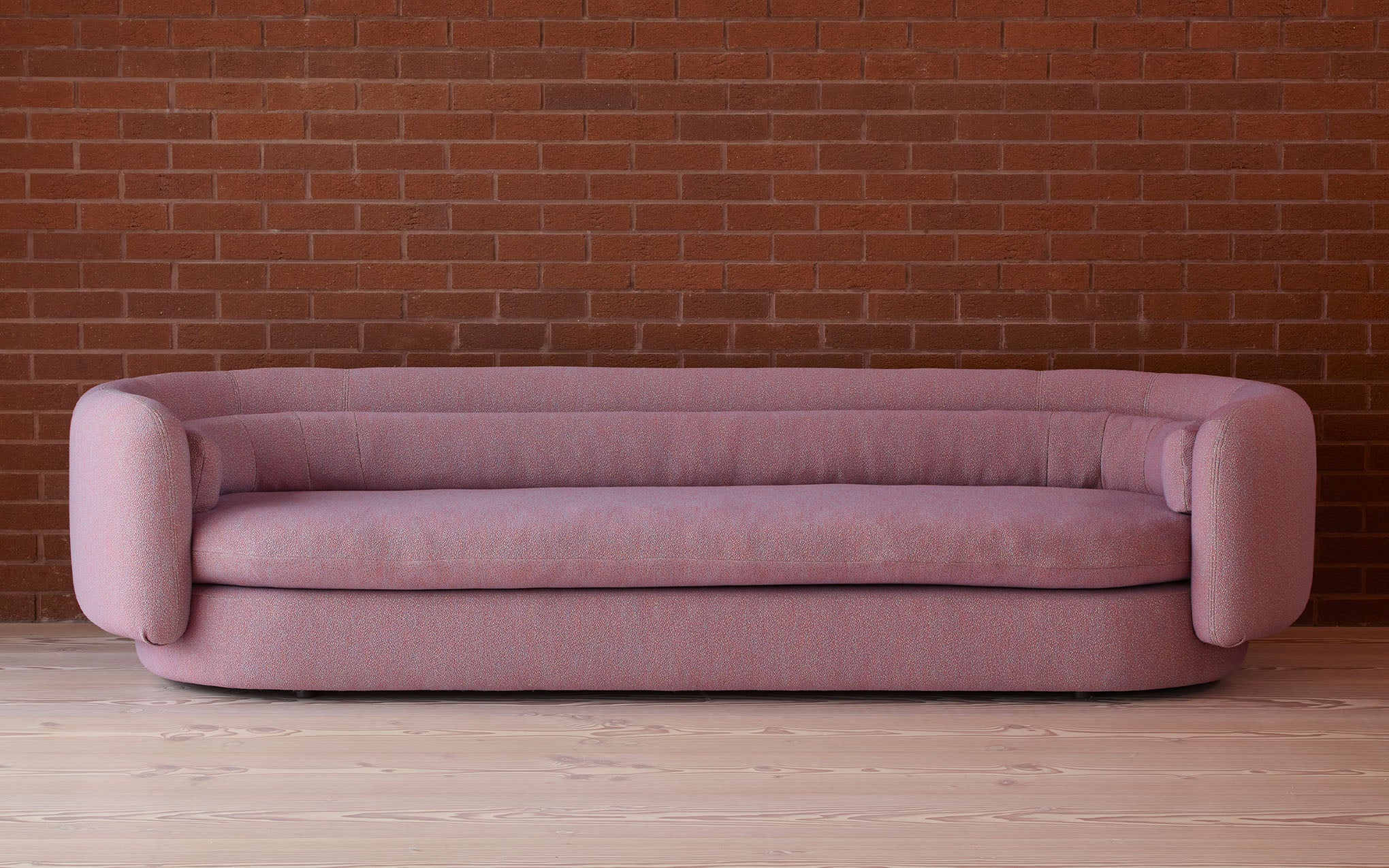 Group four seat sofa - informal - Image 4