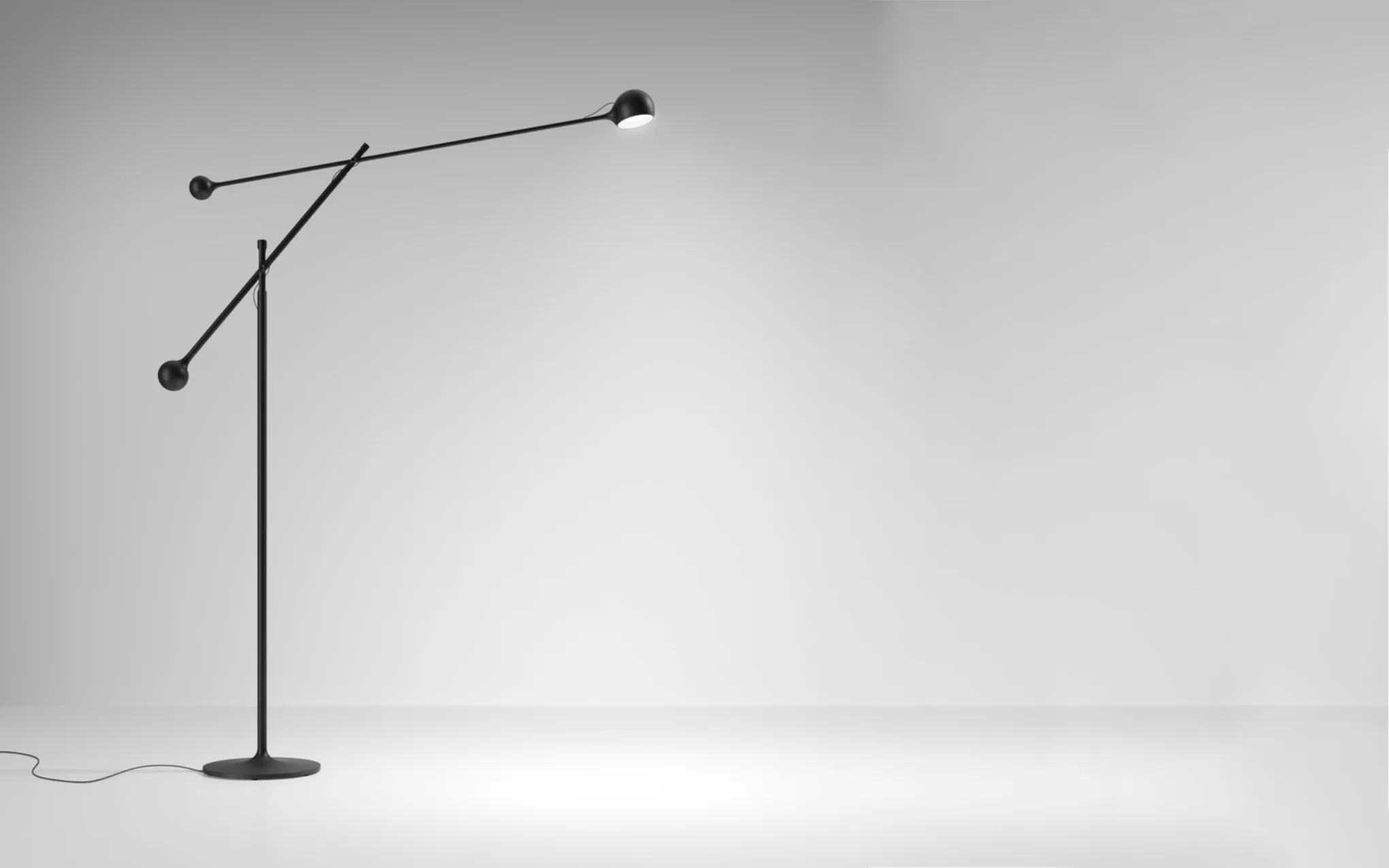 IXA floor light