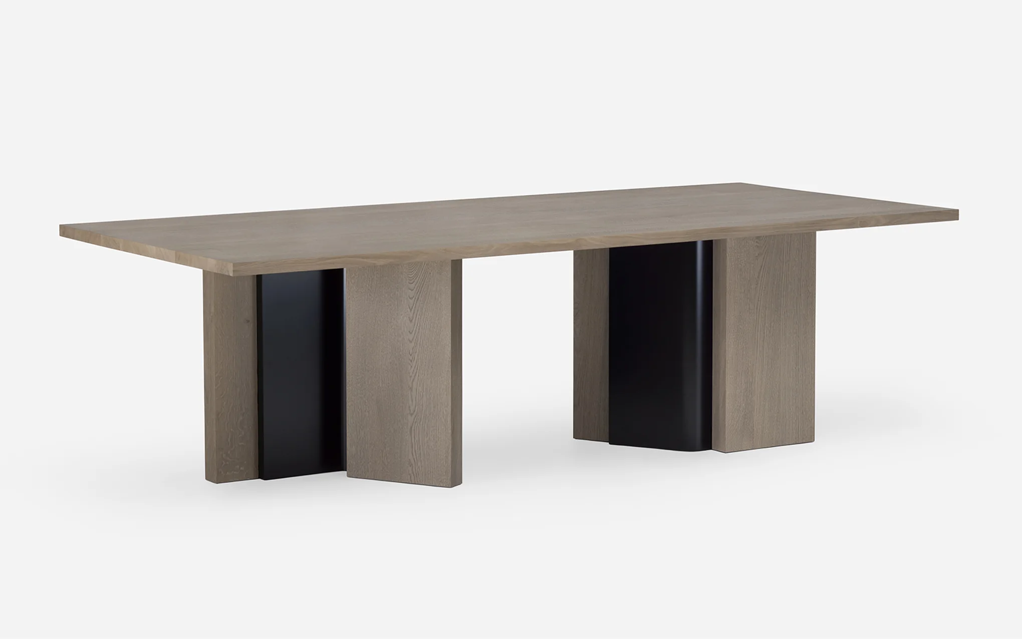 Izar dining table