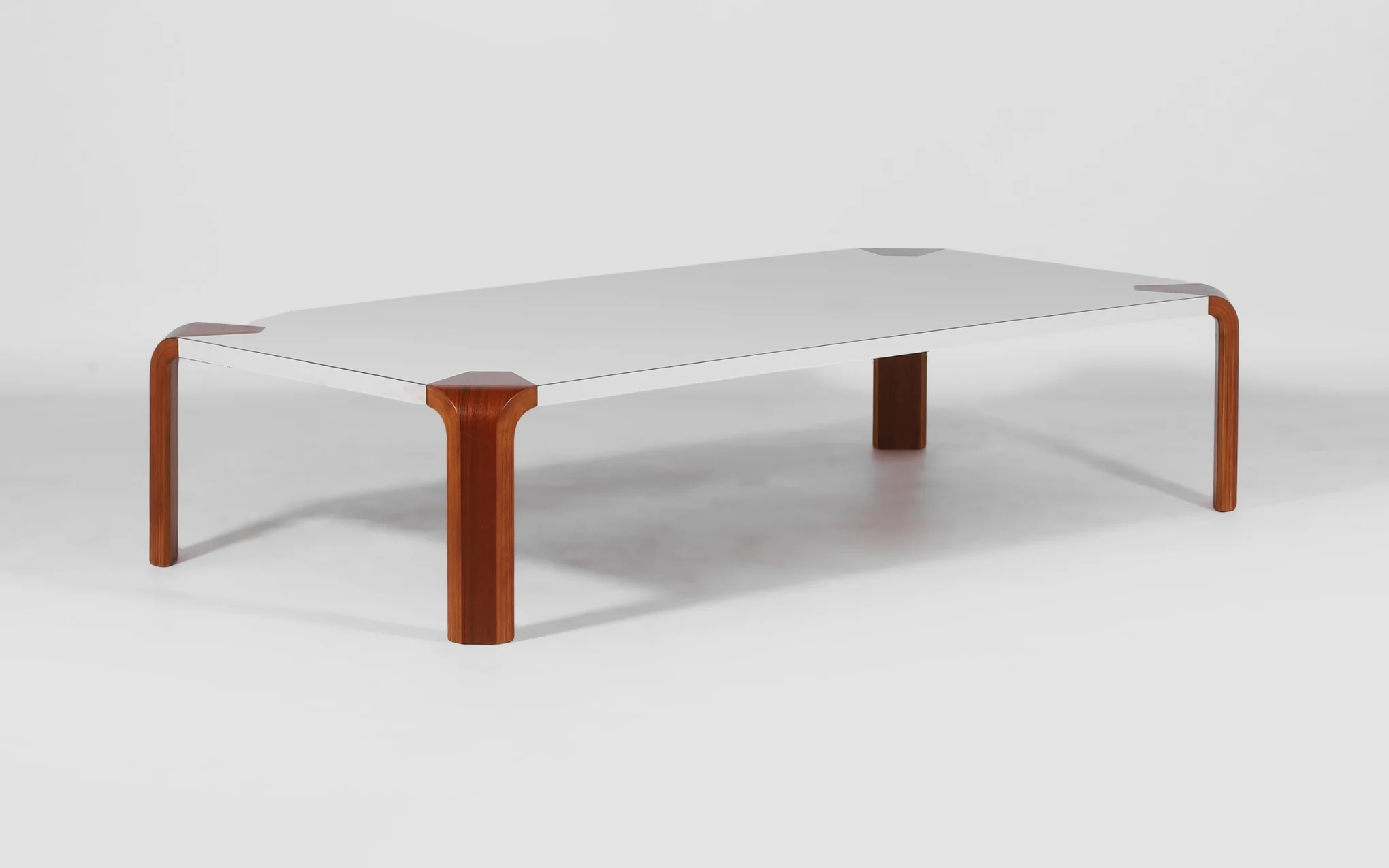 Junzo Sakakura low table - Image 4