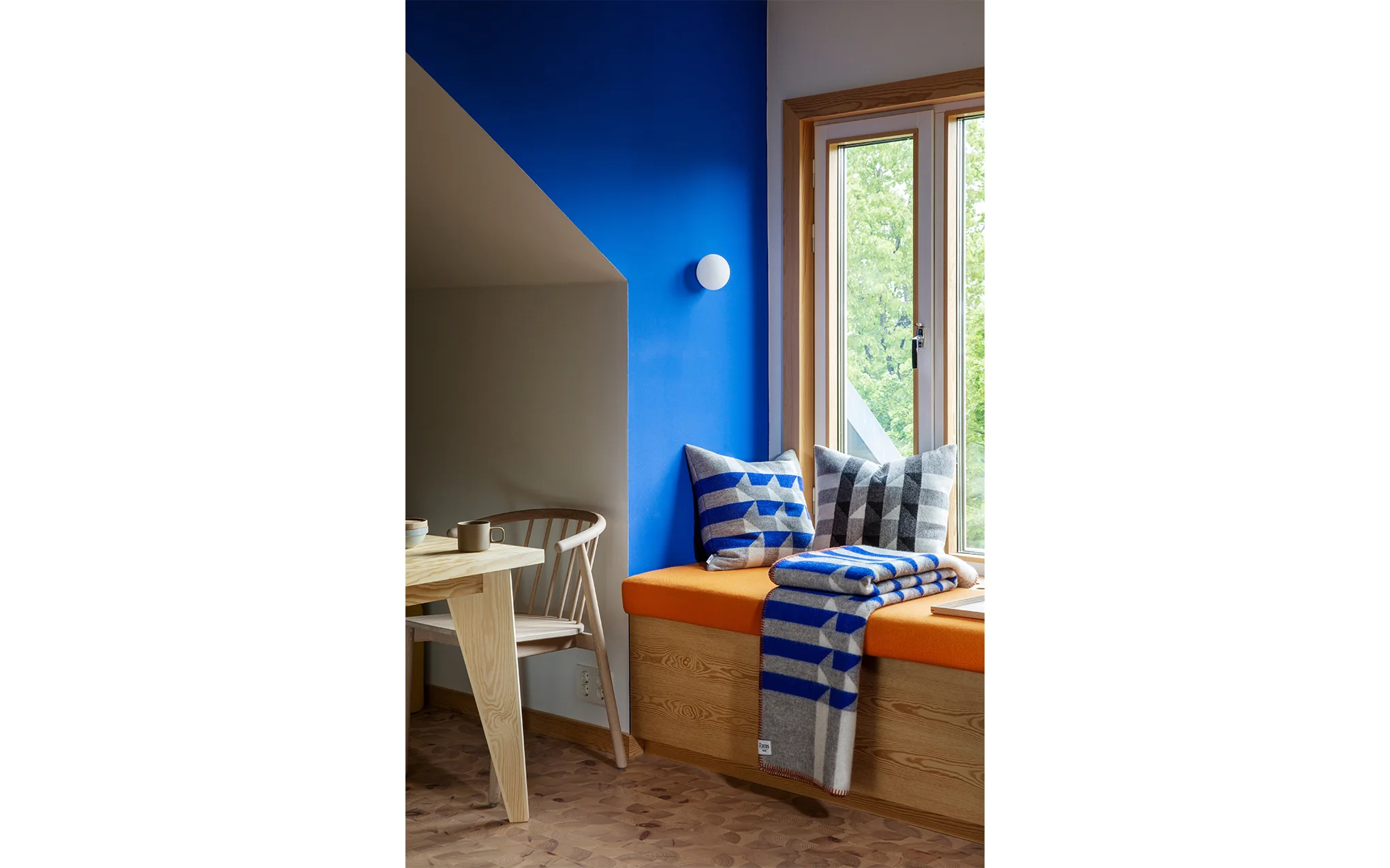 Kvam throw - blue - Image 7