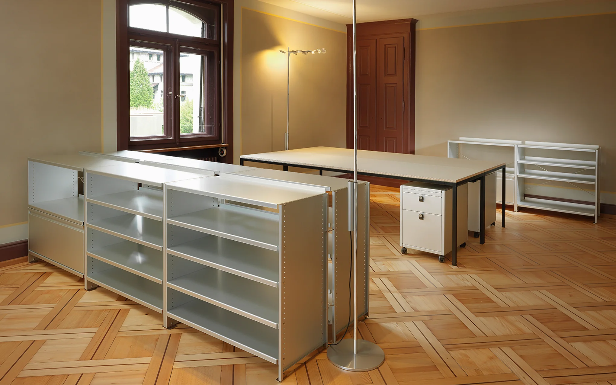 Aluminium shelf - Image 12