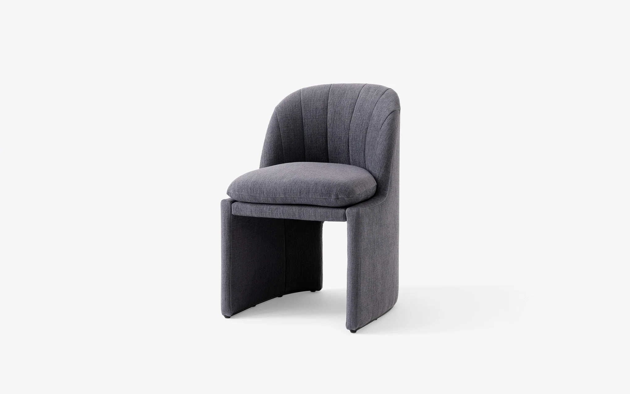 Loafer SC106 side chair