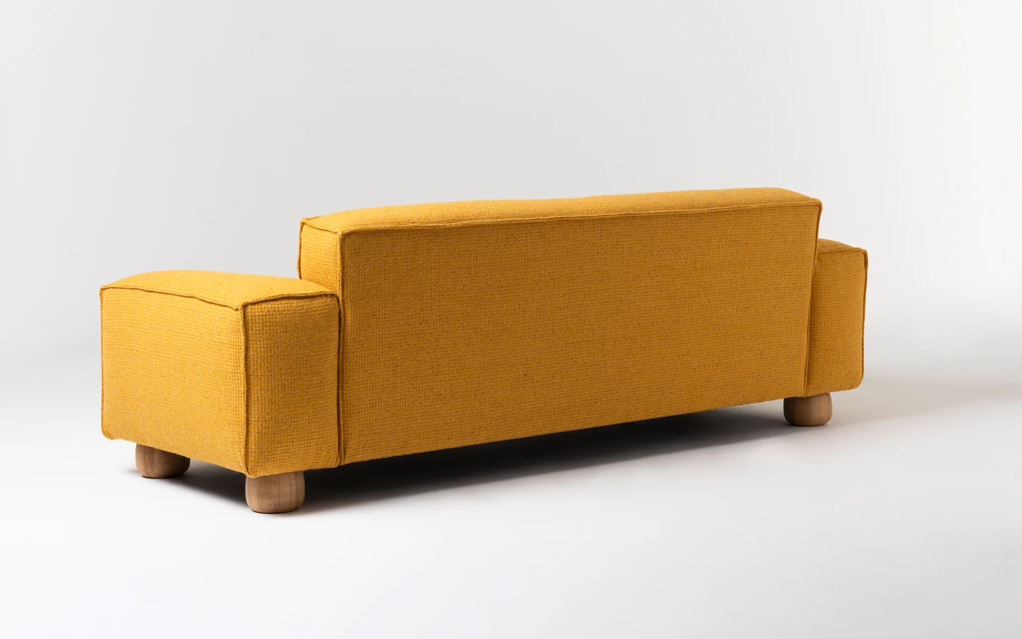 Macduff three seat sofa - Image 3