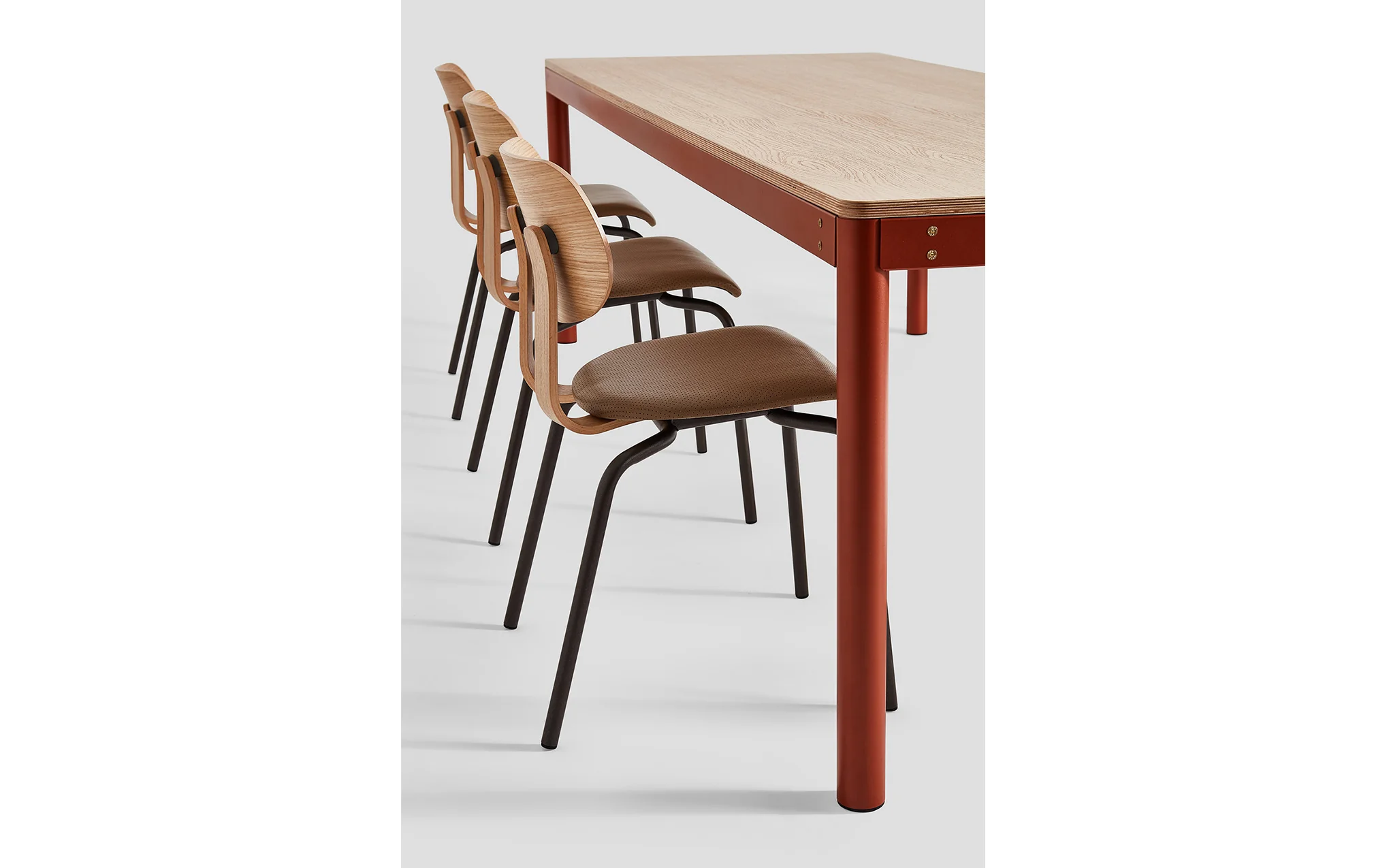 Metal Dowel table - Image 4
