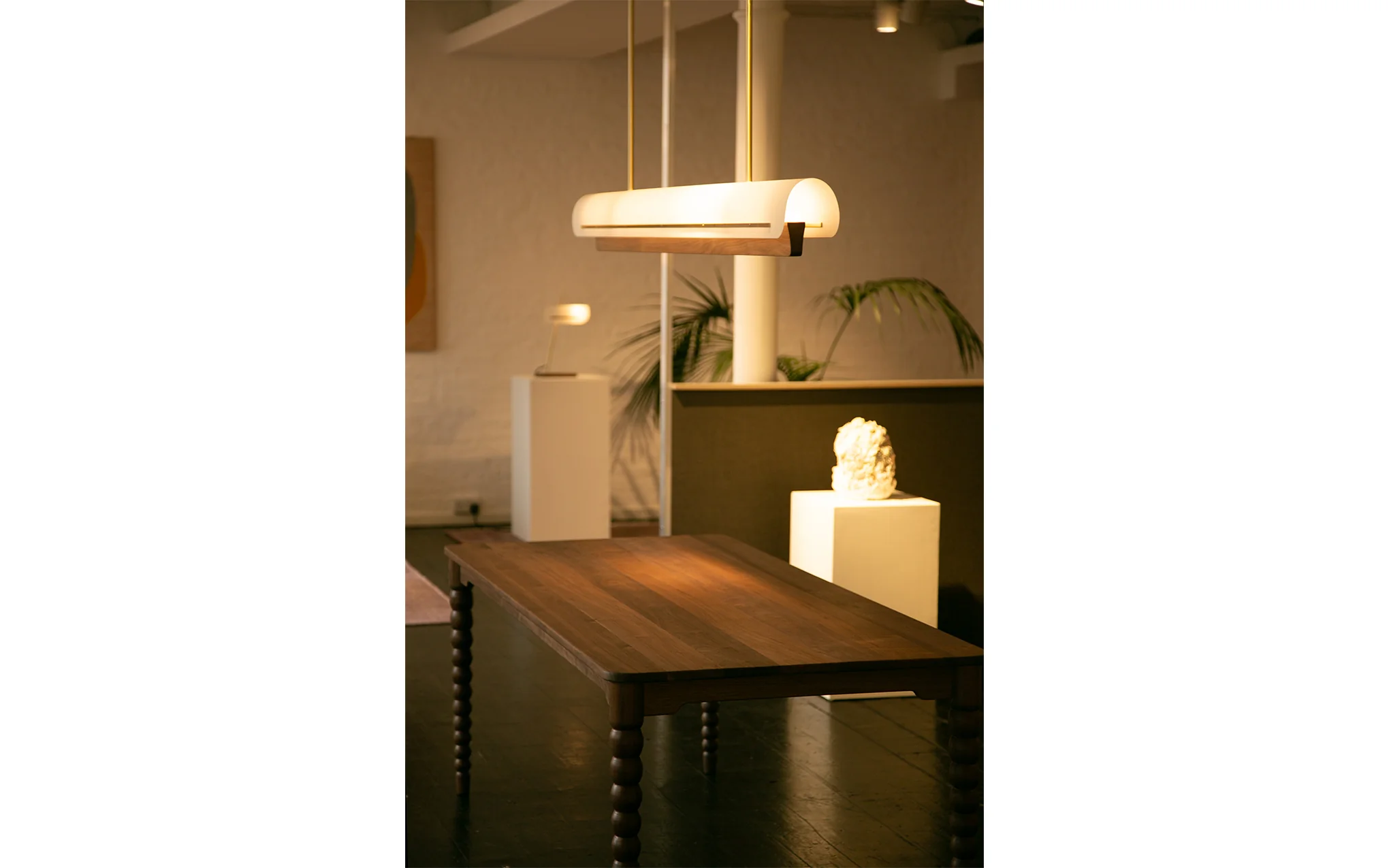 Modernist linear suspension light - Image 6
