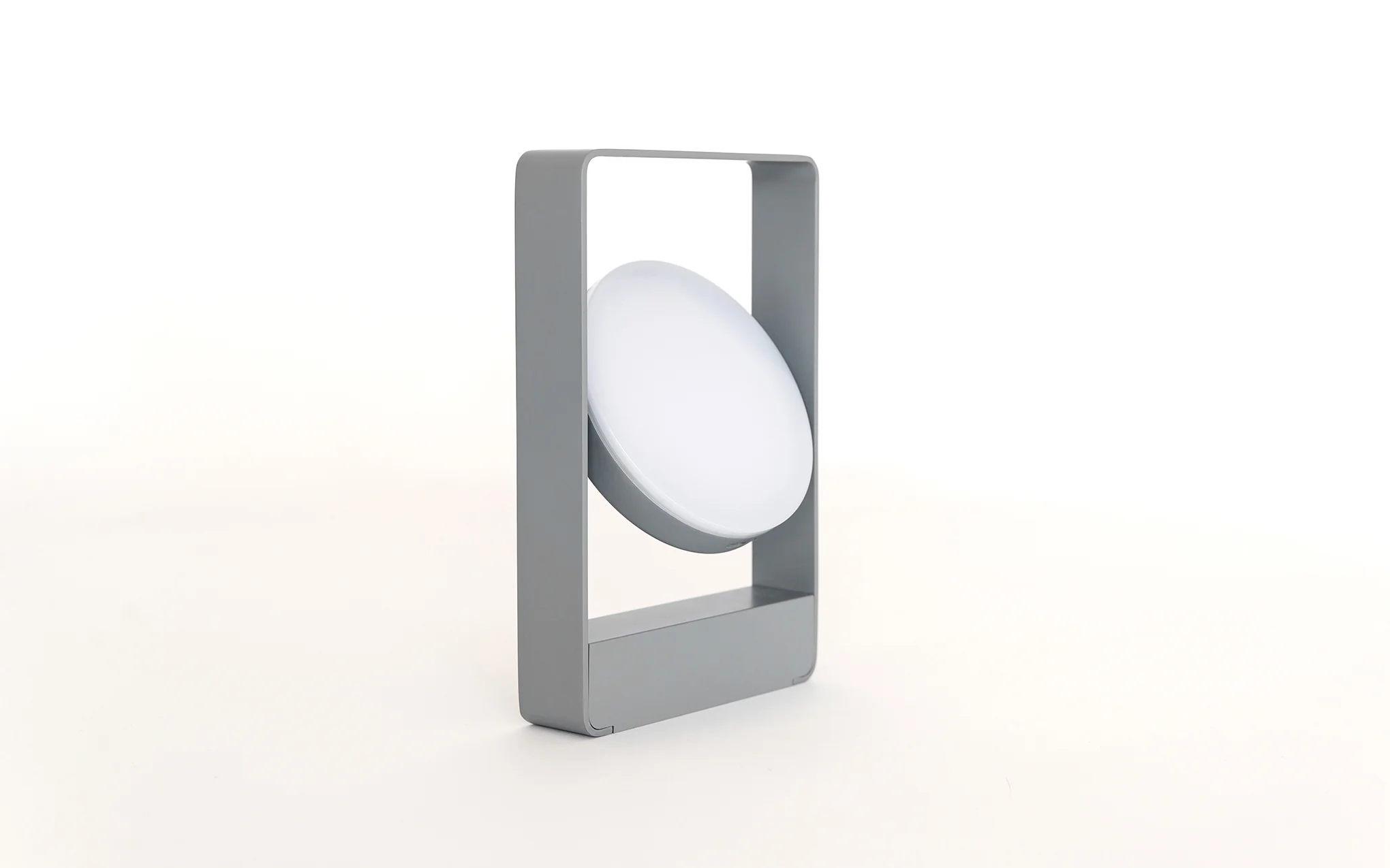 Mouro portable table light - Image 4