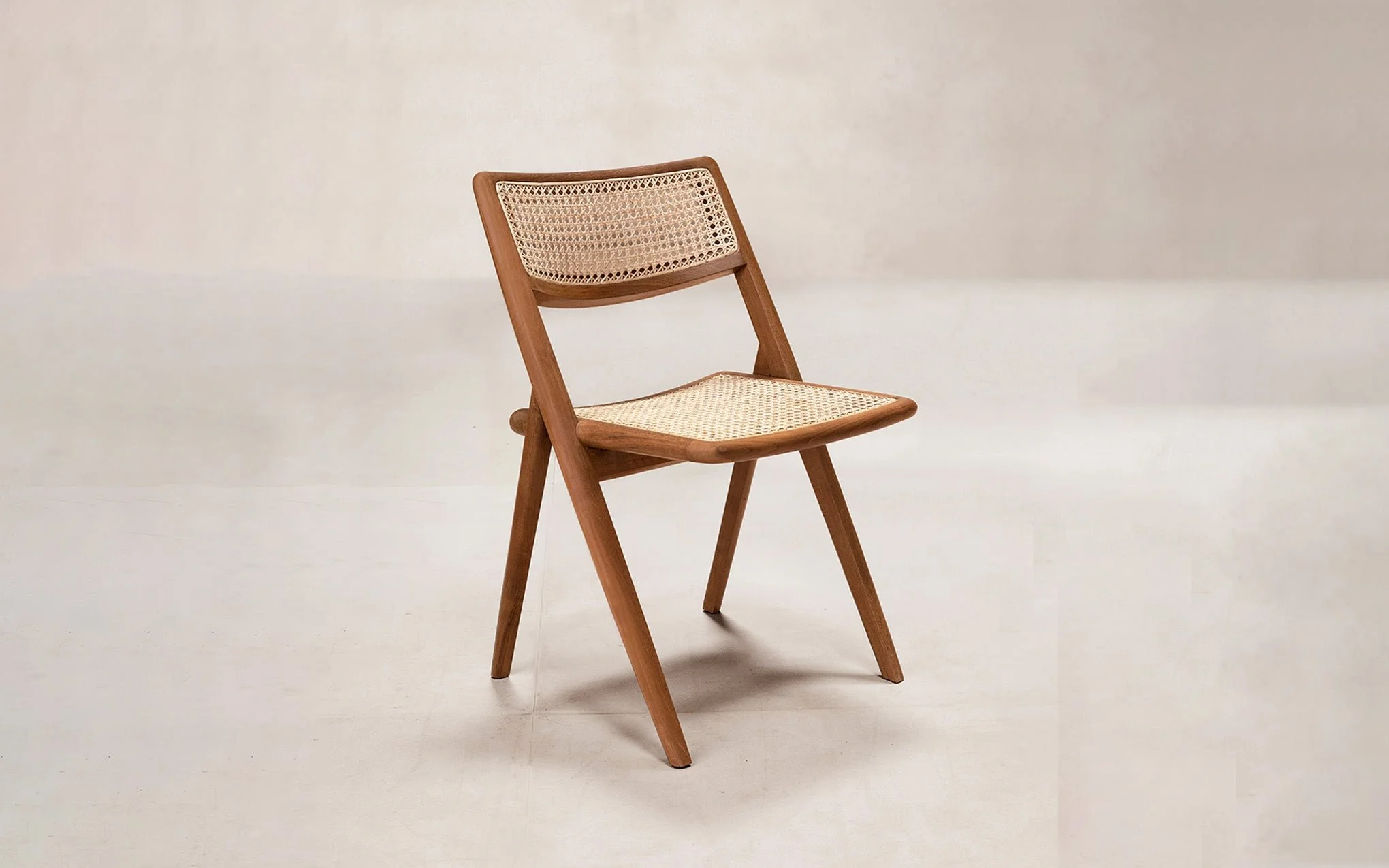 Muáš
gÄru dining chair