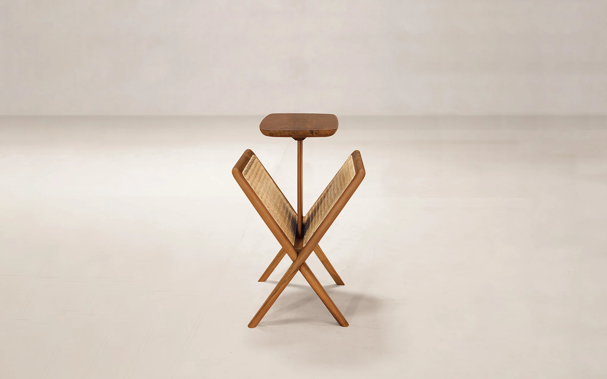 Muṅgāru side table - Image 3