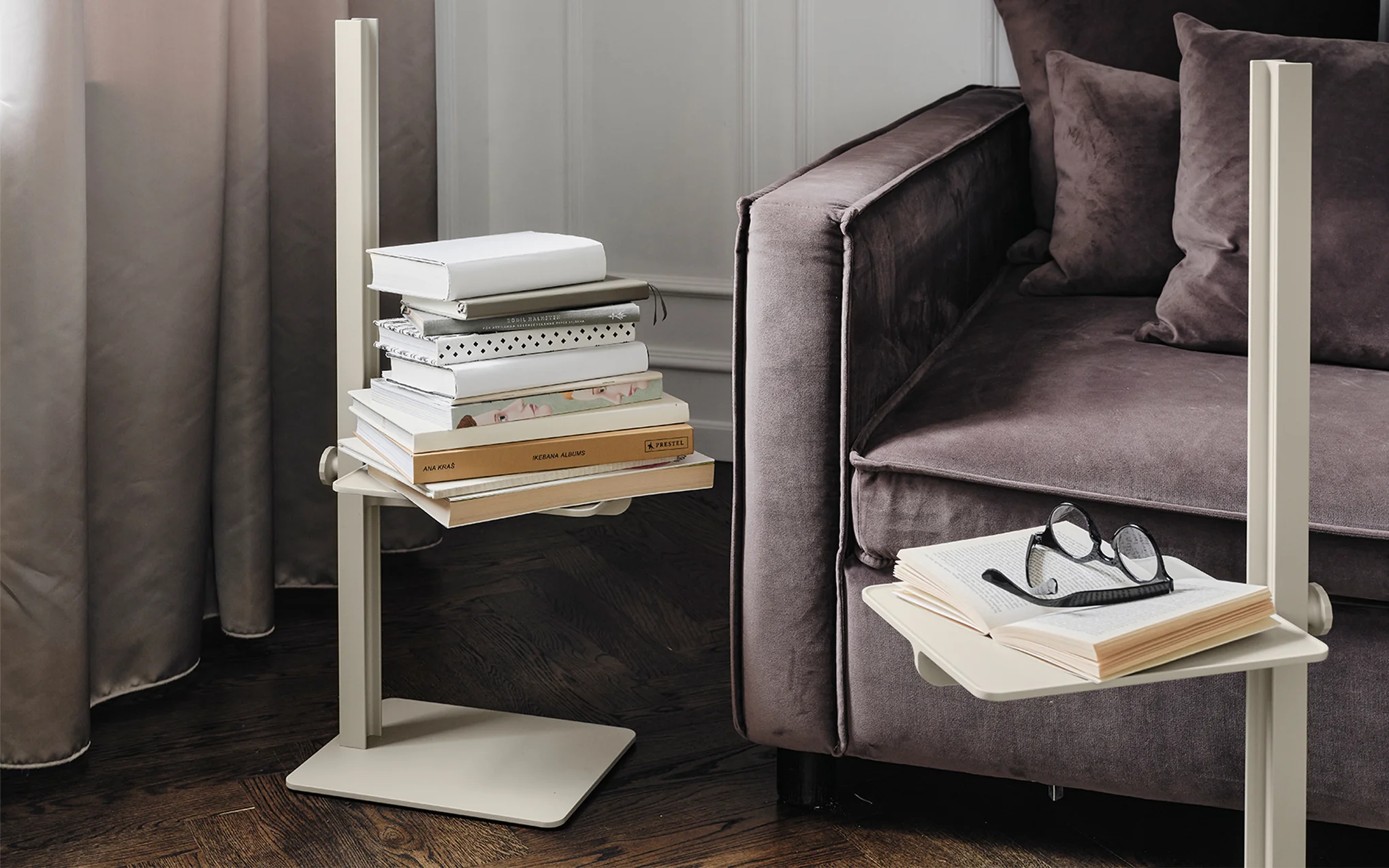 Museum sidetable - Image 9