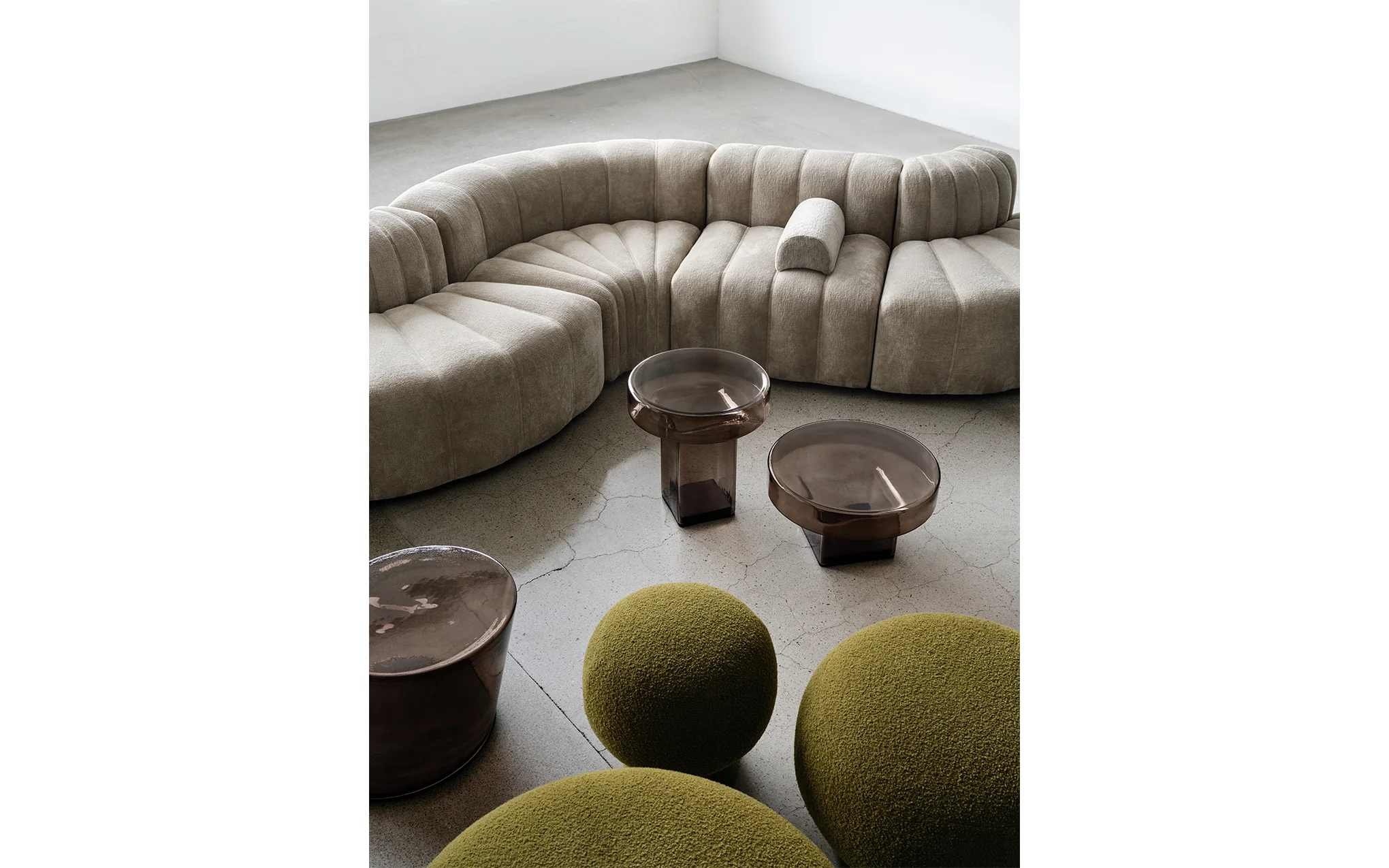 Naked side table - Image 4