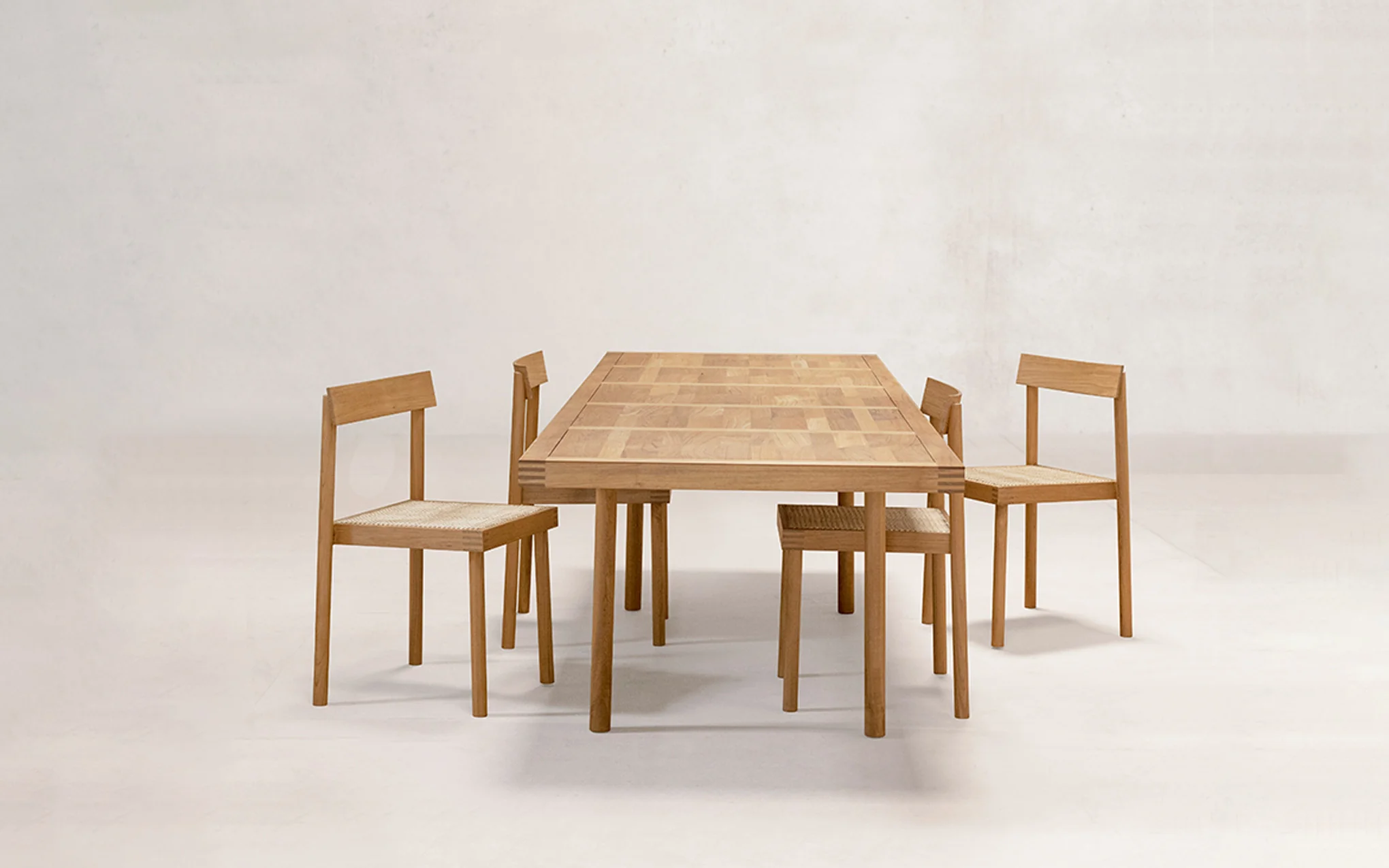 Nandi dining table - Image 4