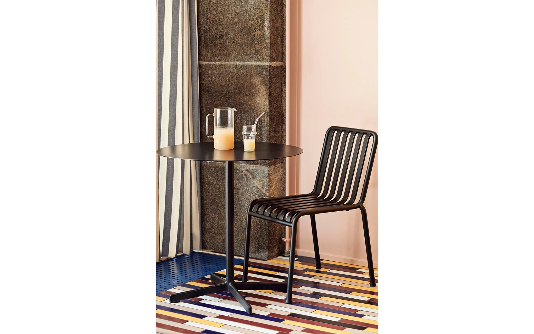 Neu table - round - Image 3
