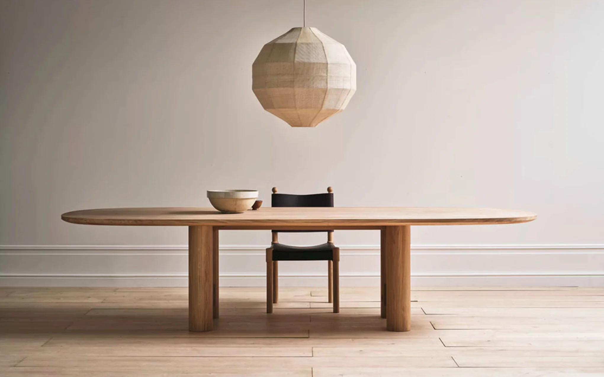 Onis dining table - Image 2