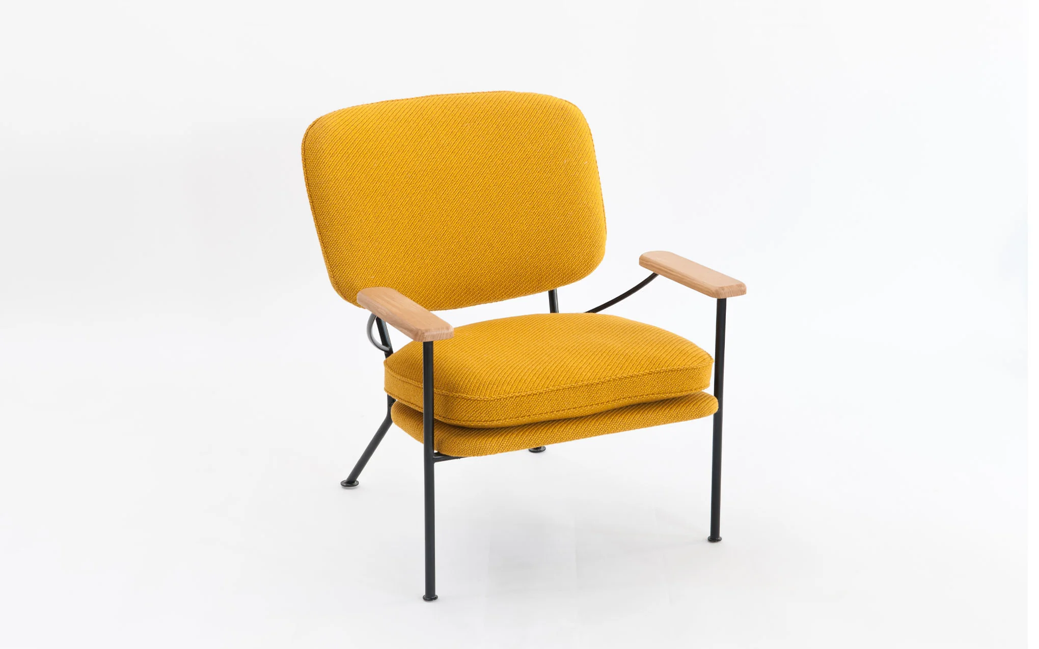 Orlando armchair with oak arms - Image 10