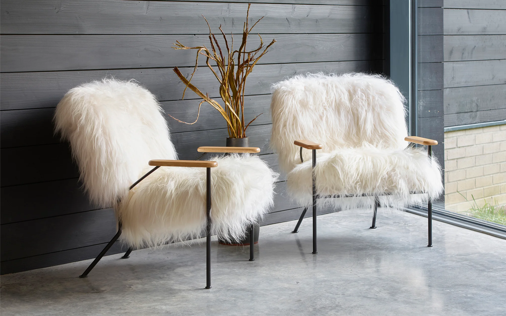Orlando armchair with walnut arms - Image 5