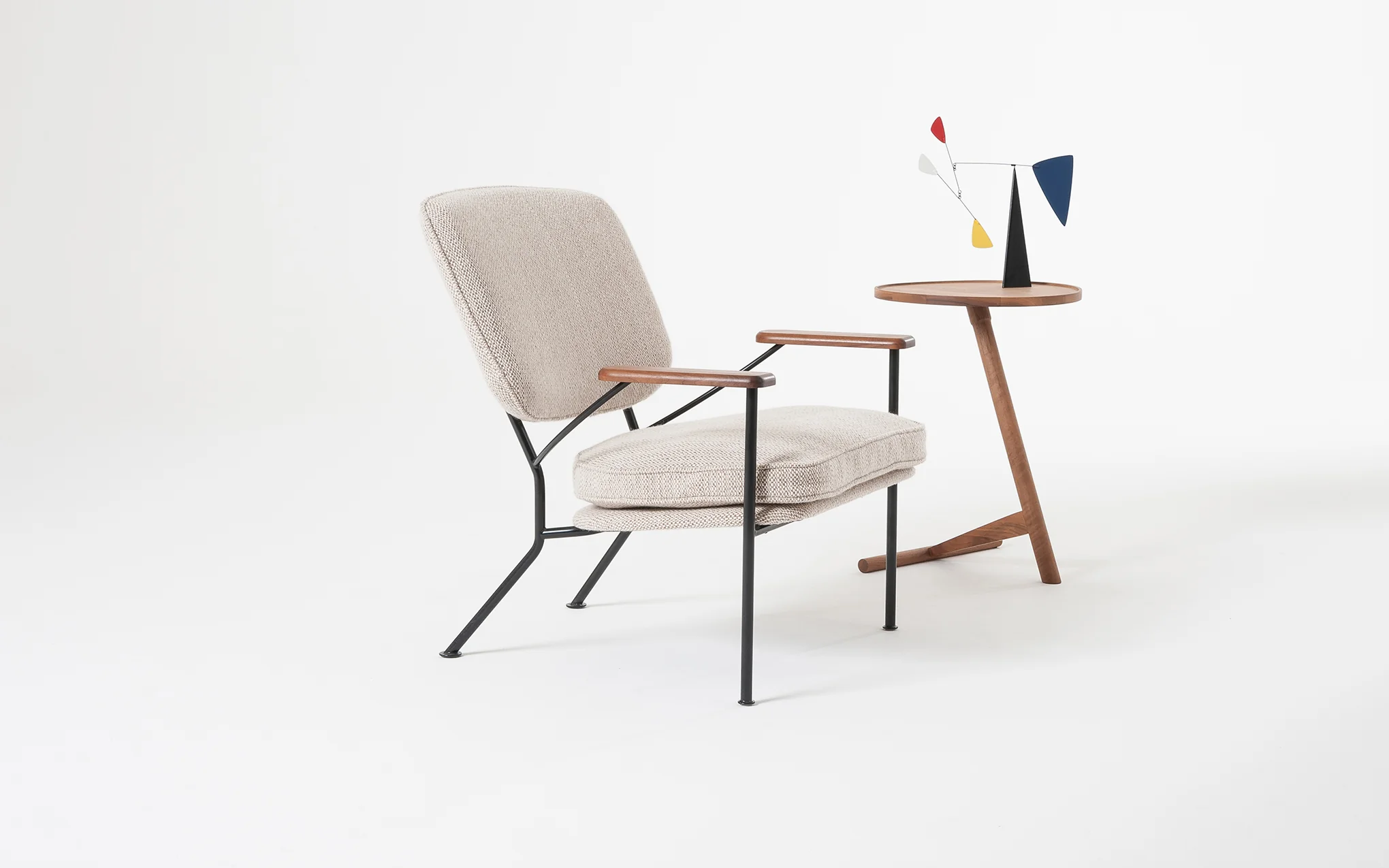 Orlando armchair with walnut arms - Image 50