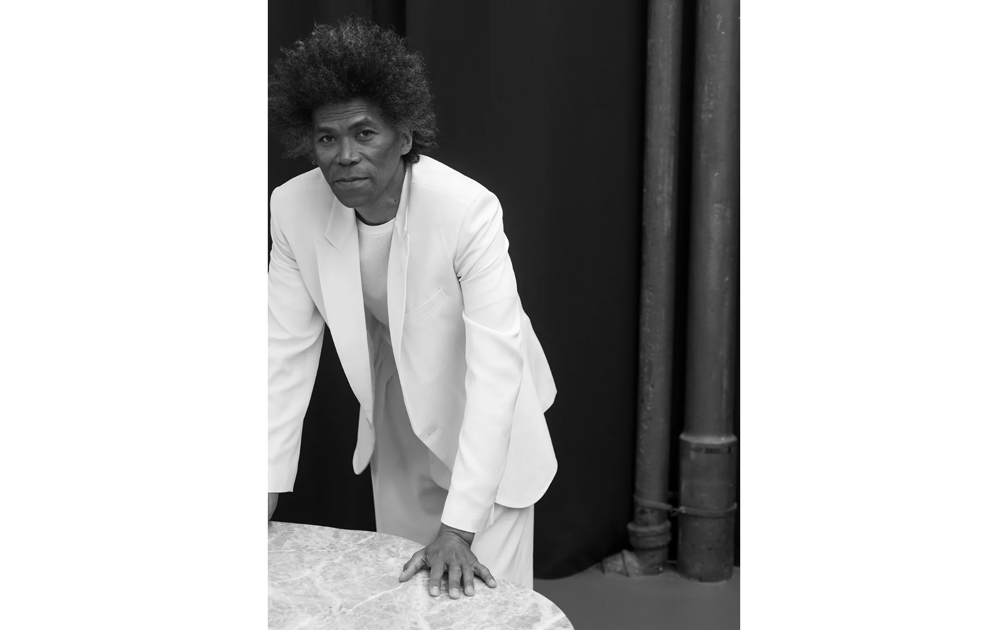 Orpheus dining table - Image 14