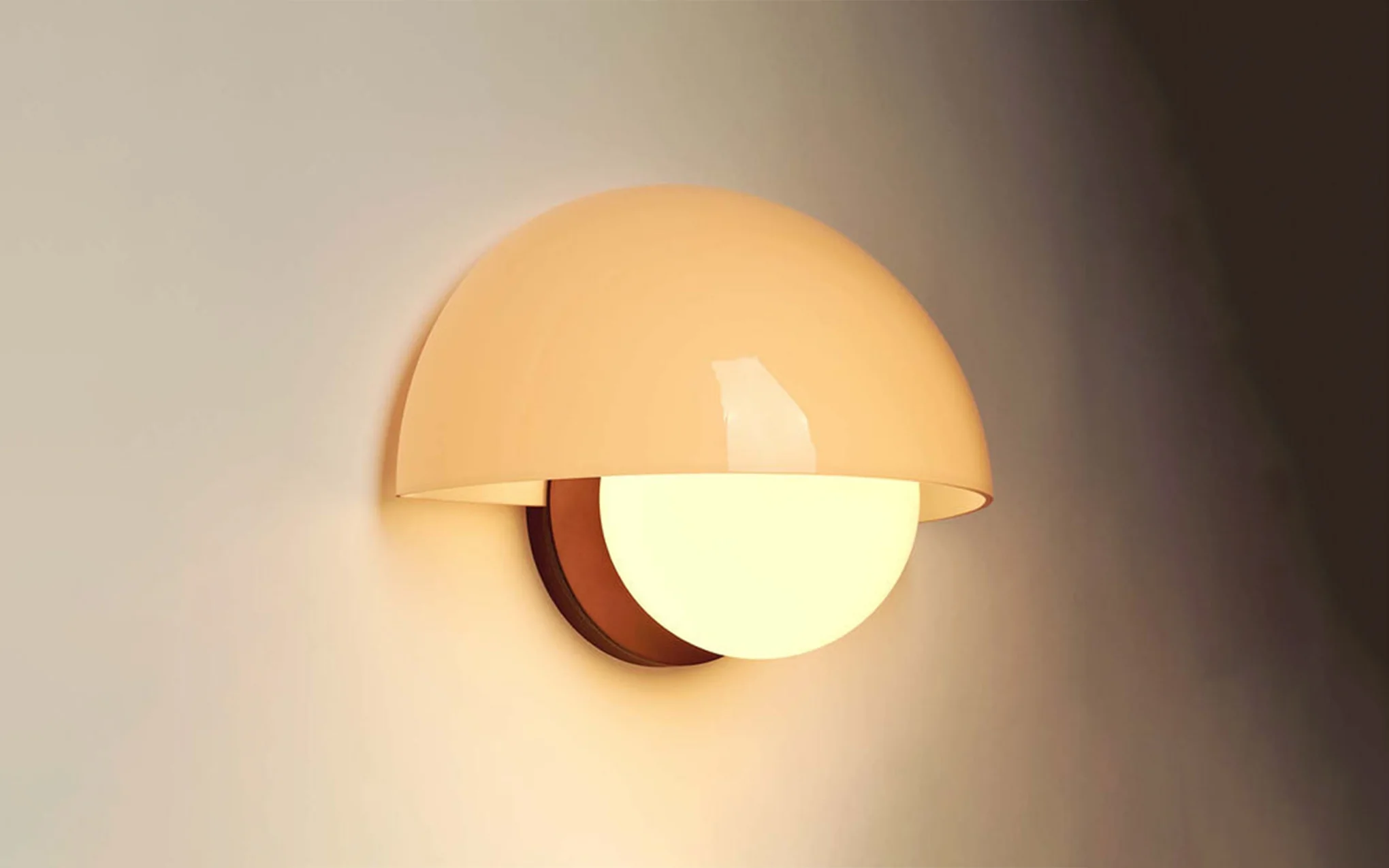 Pearl sconce