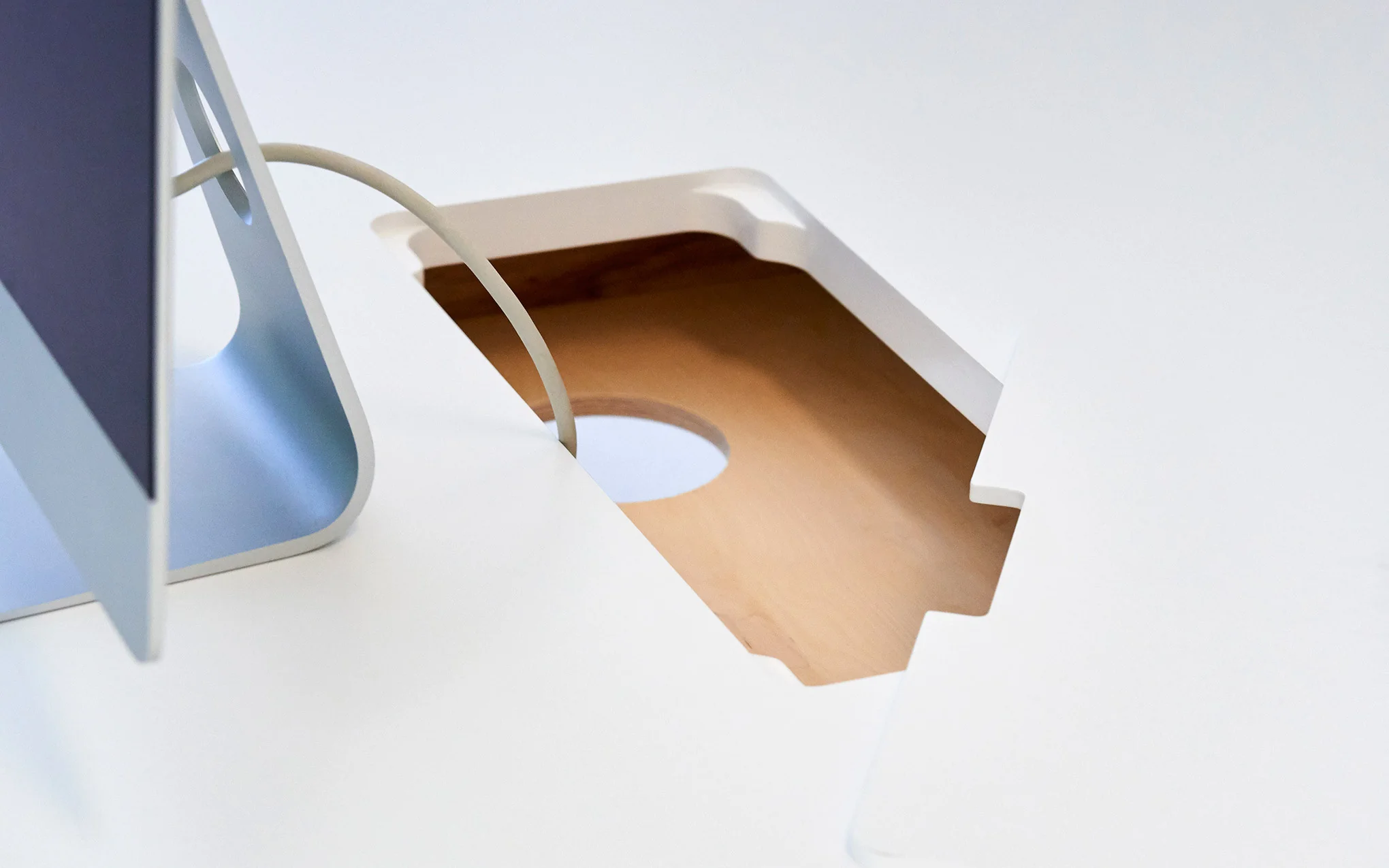 Peggy table - Image 6