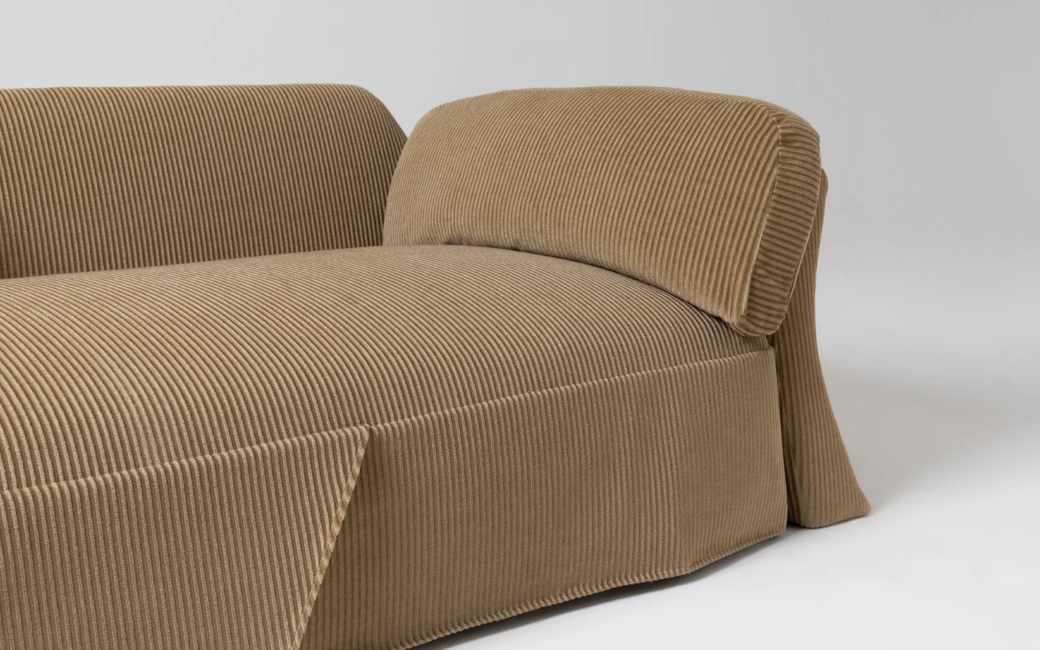 Peonia three seat sofa - Image 6