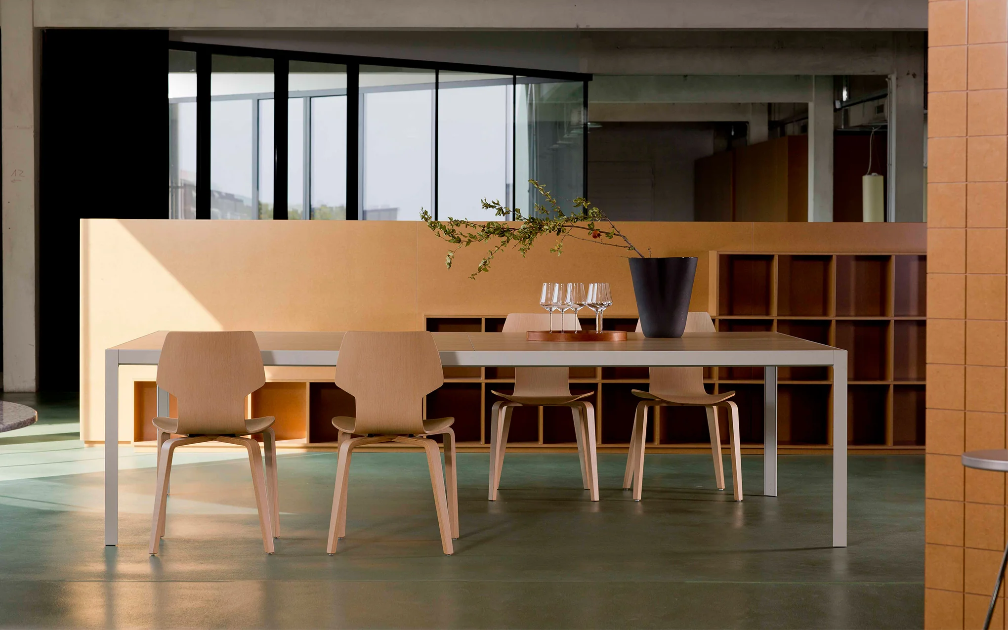 Pey Table - Image 2