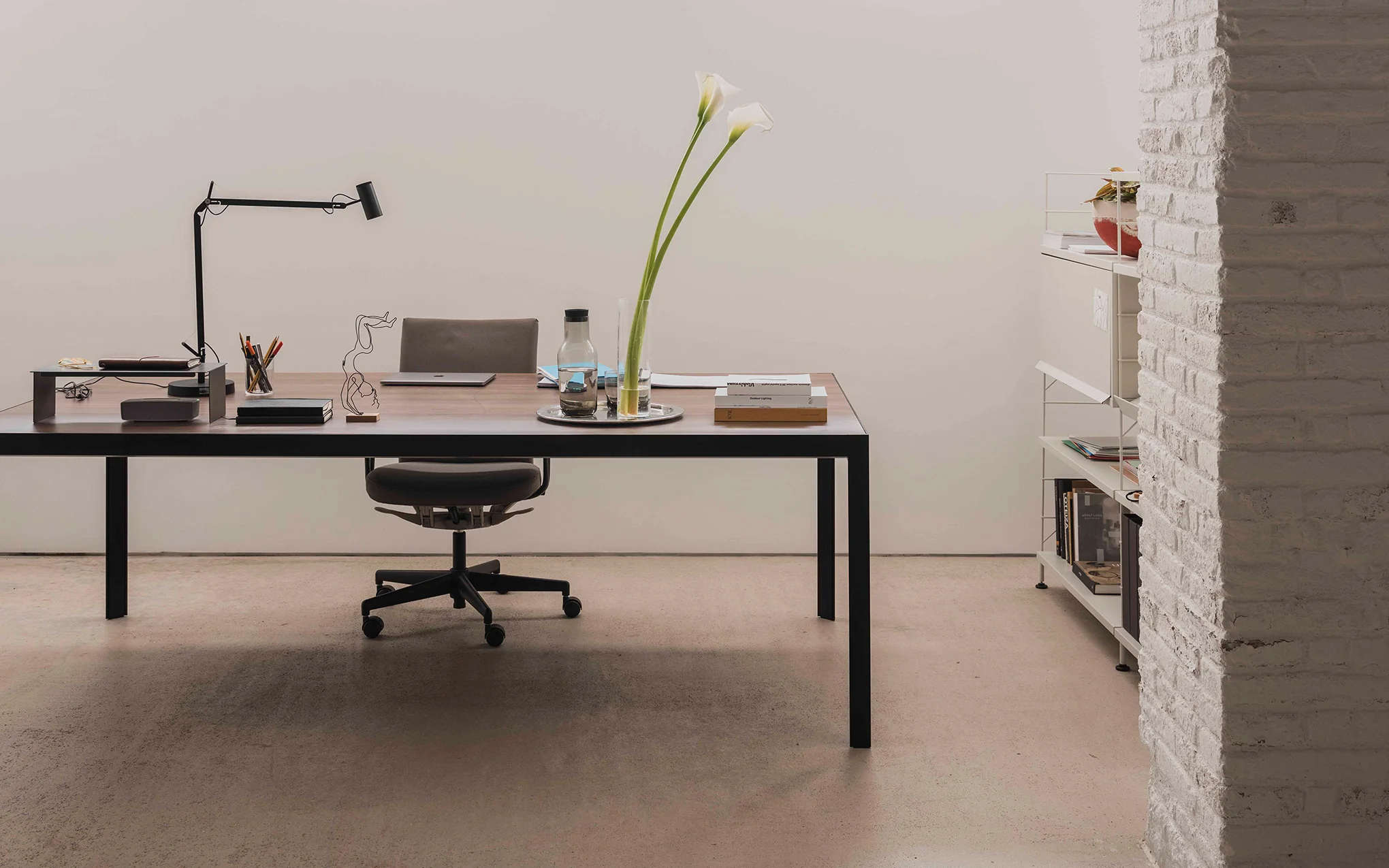 Pey Table - Image 4
