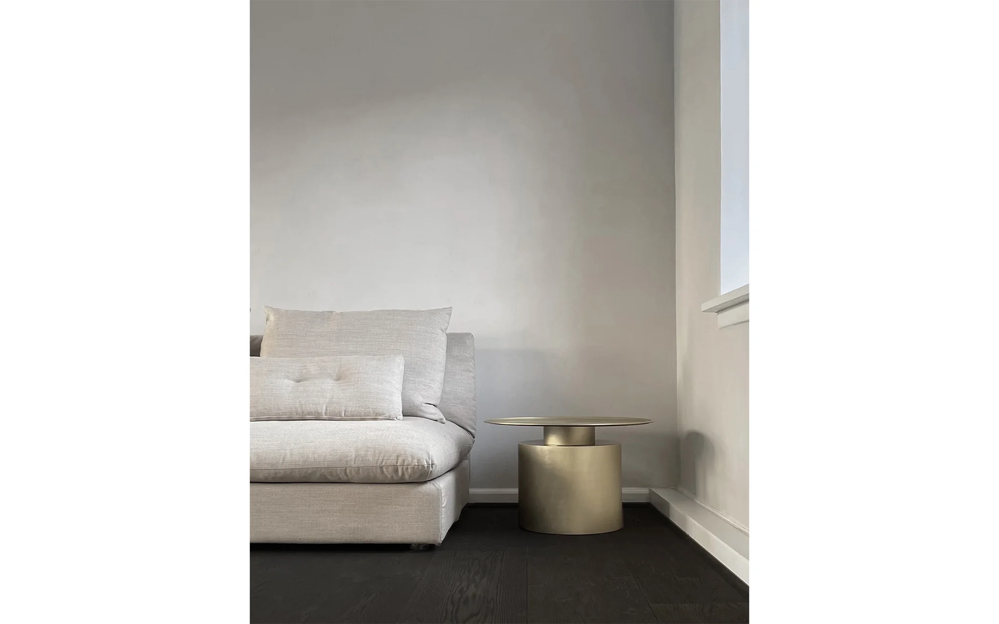 Pillar coffee table - Image 5