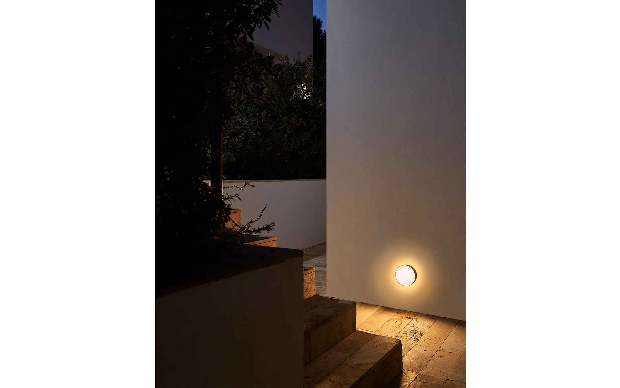Plaff-on! wall/ ceiling light - Image 2