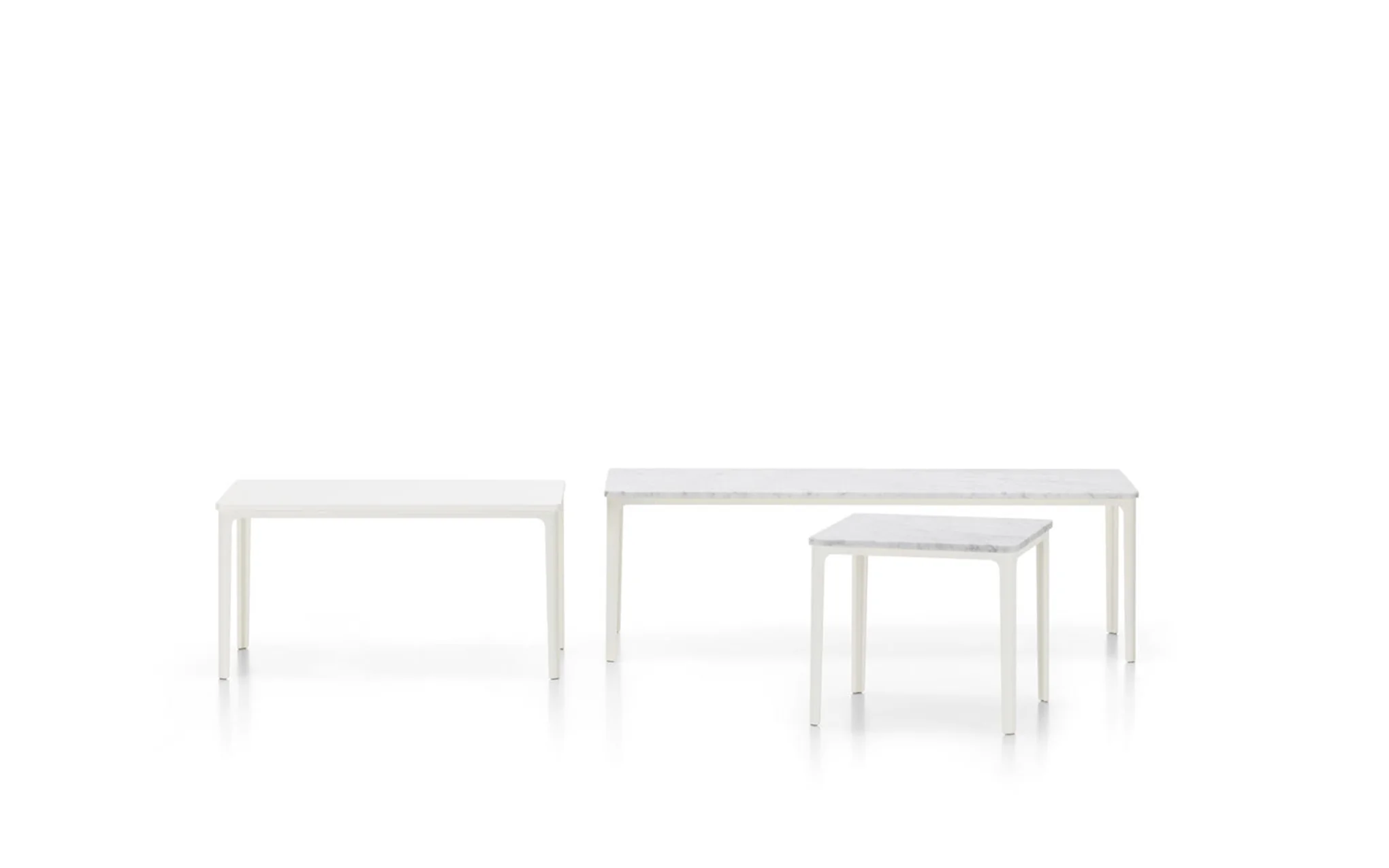 Plate coffee table