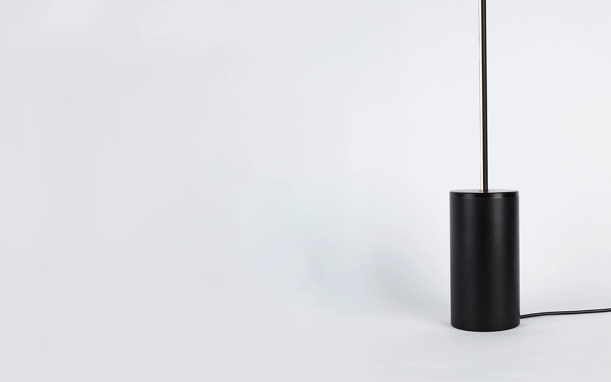 Pole 2 - floor to floor light - Image 2