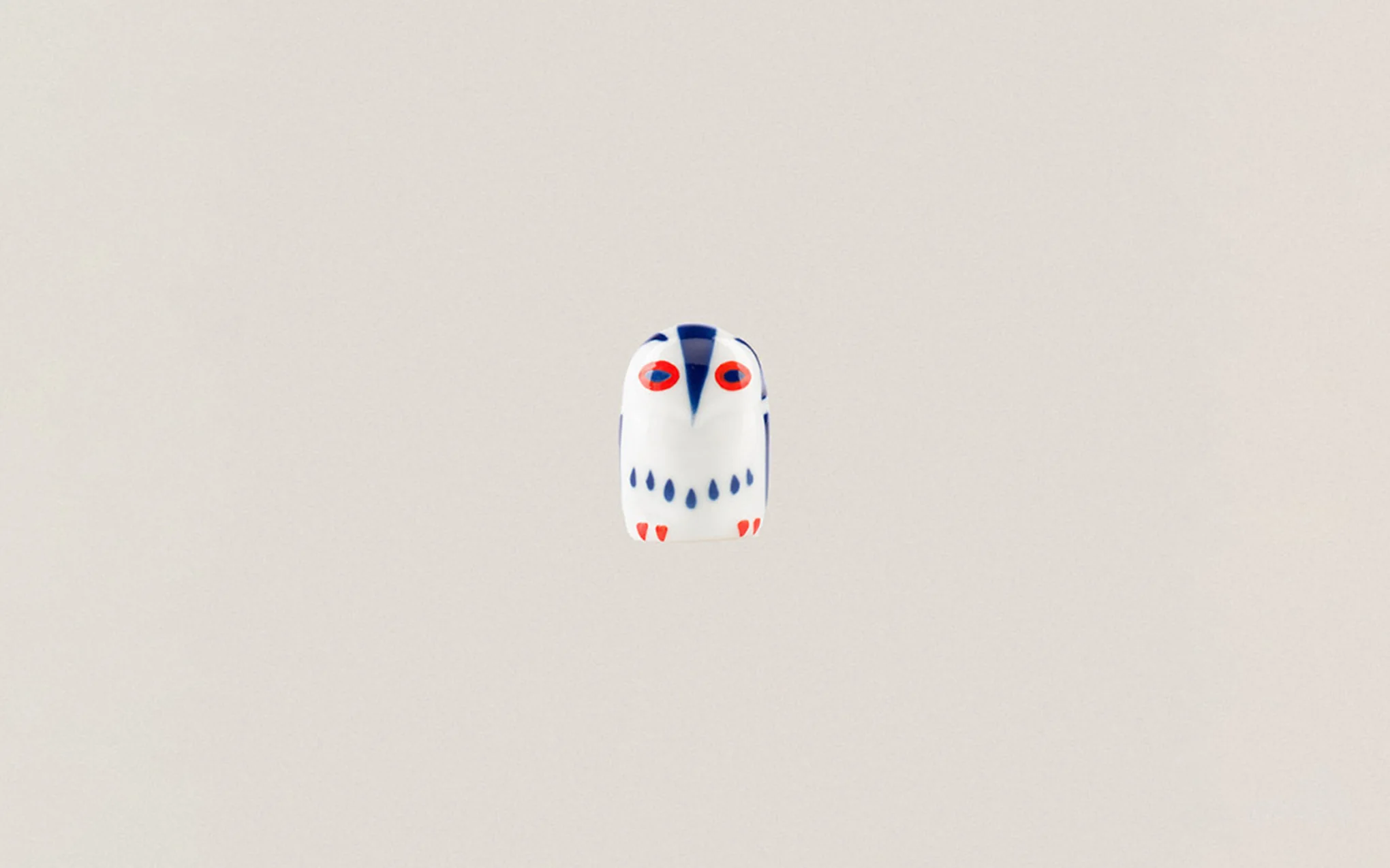 Porcelain figure - little owl in love