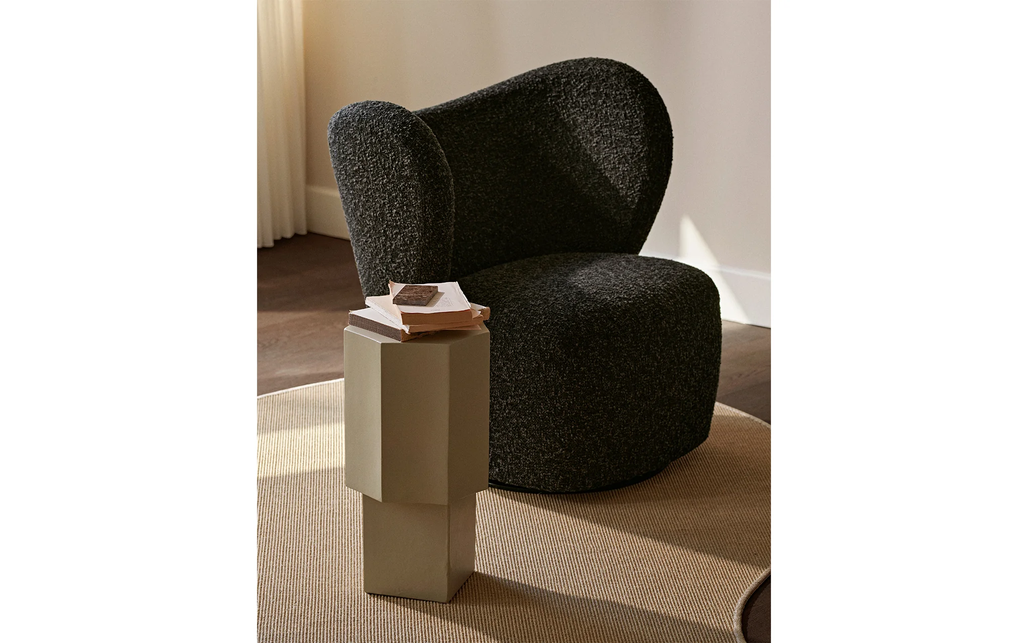 Quartz side table - Image 7