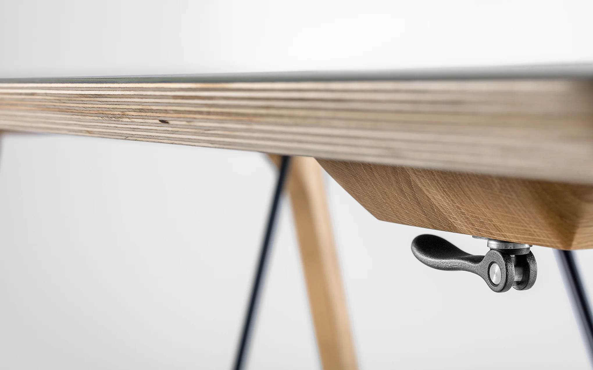 Rail high table - Image 5