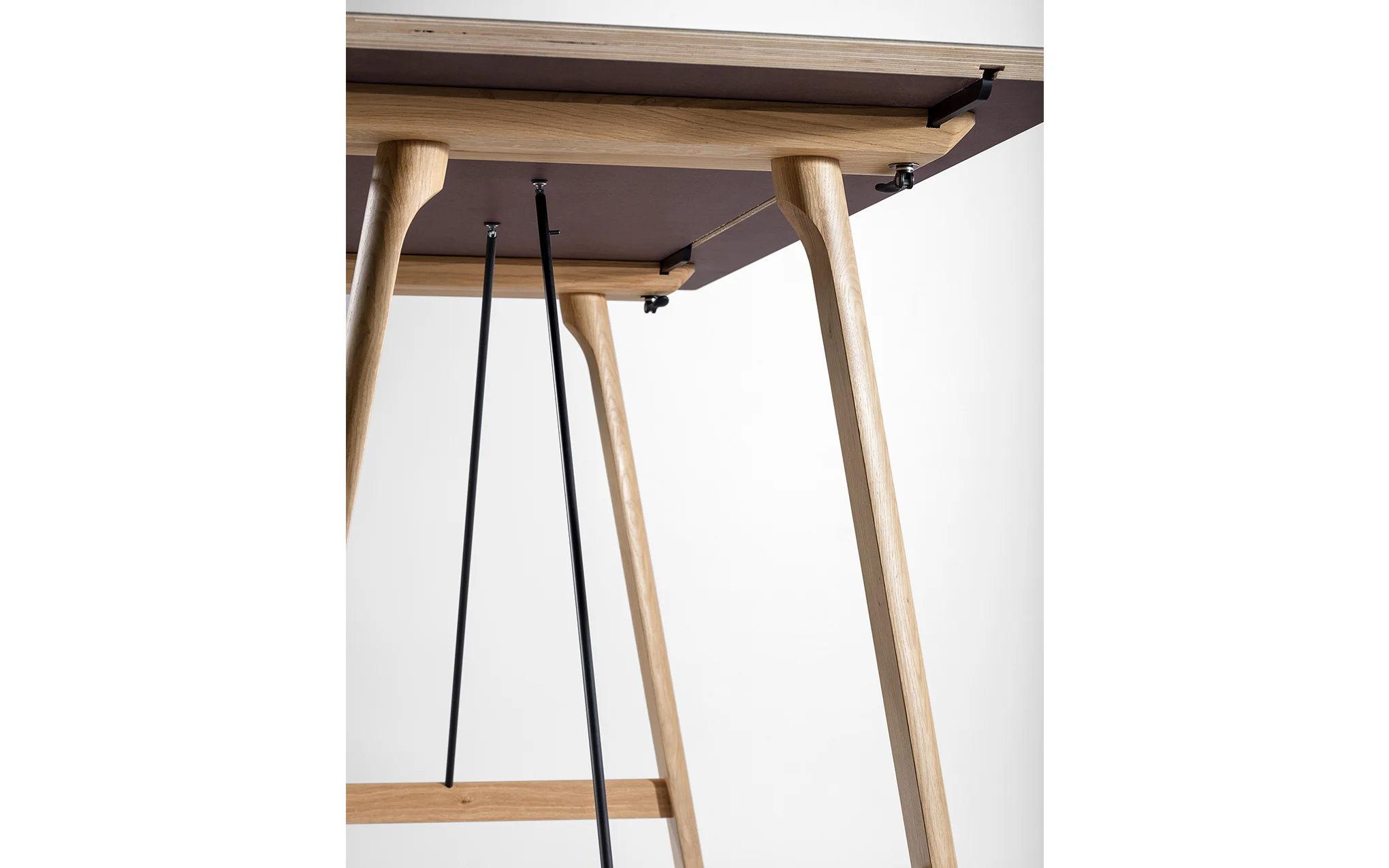 Rail high table - Image 7