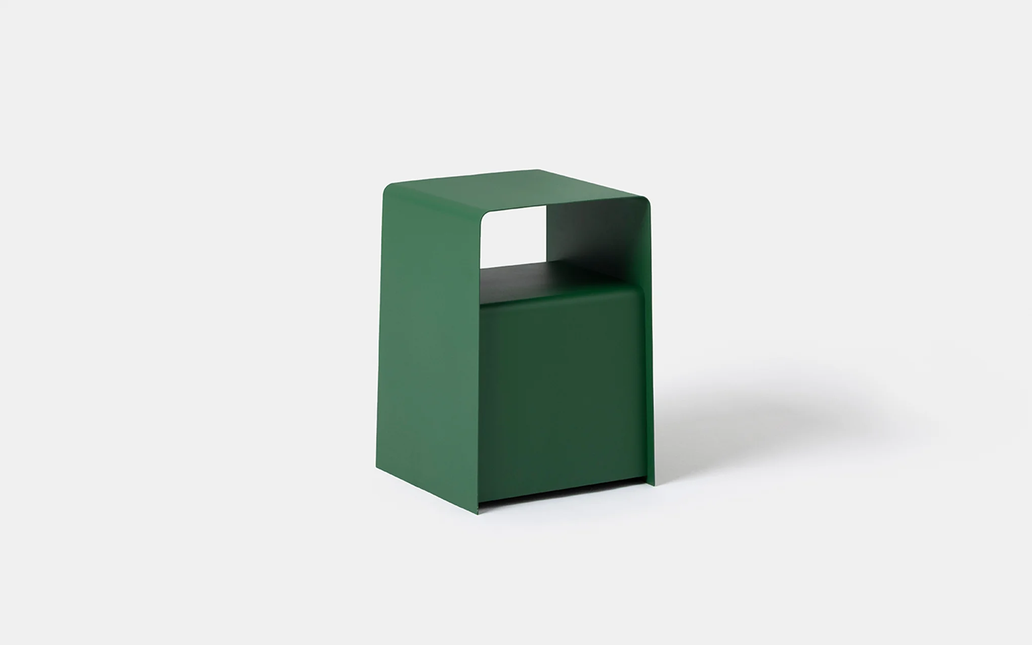 Resort side table - Image 3