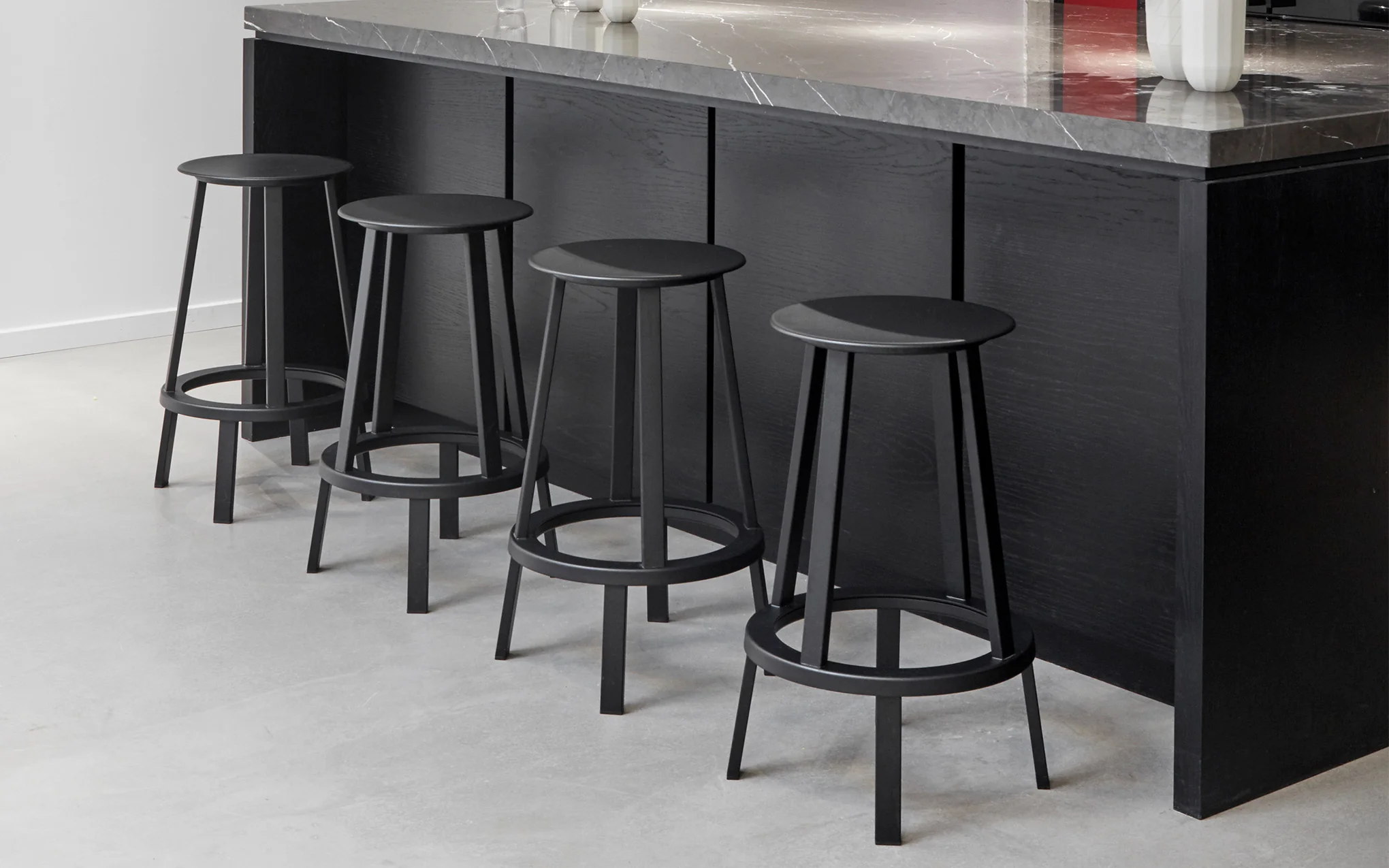 Revolver bar stool - Image 8